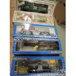 Five Bachmann HO scale American Brass locomotives, Santa Fe 307 and similar, Southern Pacific