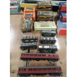 A selection of 00 Hornby, Mainline, Lima and similar 00 gauge rolling stock, some boxed