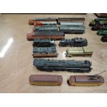 Fourteen HO scale American brass & plastic locomotives, loco's & tenders, trams etc