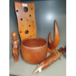 A selection of treen including carving set, ethnic carving and carved art