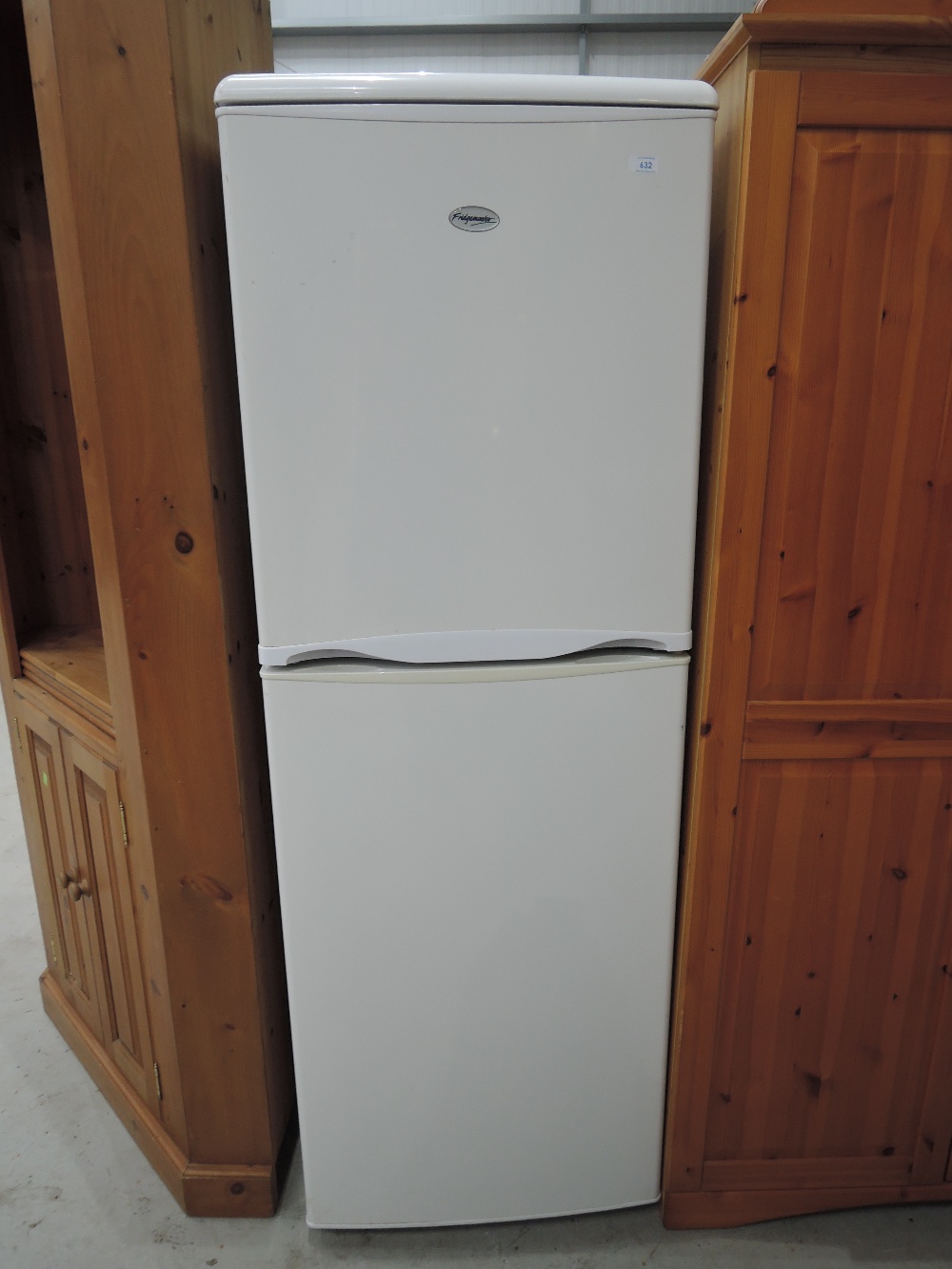 A Fridgemaster fridge freezer