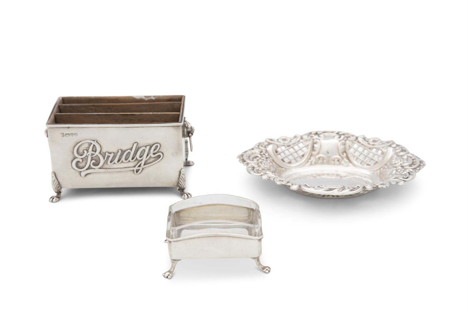 A SMALL COLLECTION OF SILVER ITEMS, comprising a compartmented bridge case, Chester 1905, mark of