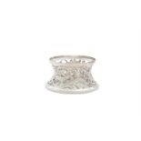 AN IRISH MINIATURE SILVER DISH RING IN THE GEORGIAN STYLE, Dublin 1918, mark of West & Son, of