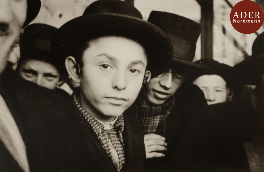 Roman VISHNIAC (1897-1990) Students gathering outside the Yeshiva of Rabbi Baruch Rabinowitz,