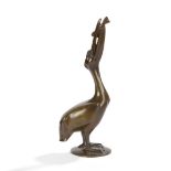 PIERRE BLANC (1902-1986) Pélican péchant, le modèle conçu vers [1935] Sculpture. Épreuve en bronze à