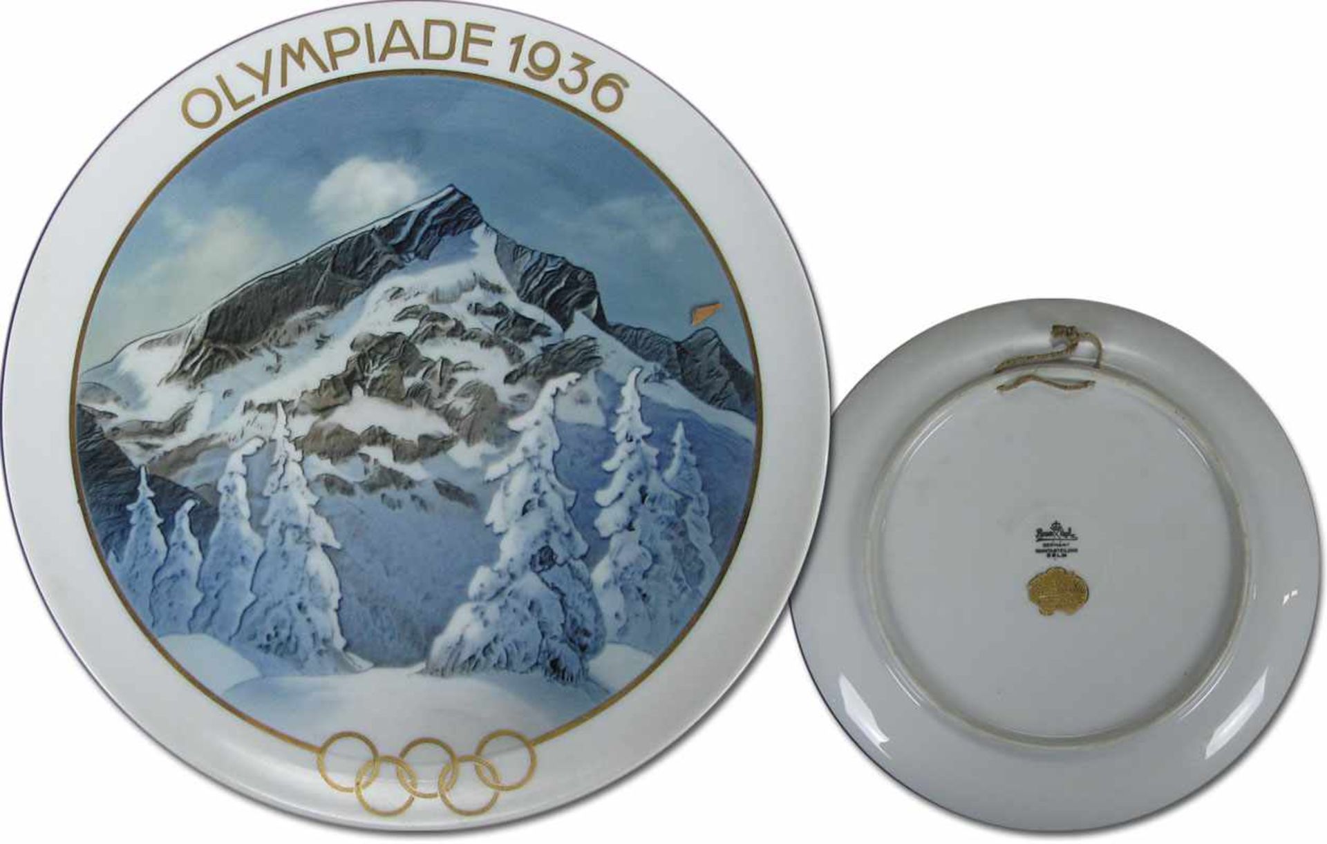 Olympic Winter Games 1936. Handpainted porcelain - Decorative wall plate, bone china. „Olympiade