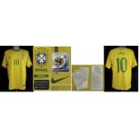 World Cup 2010 match worn football shirt Brasil - Original match worn shirt Brazil with number 10.