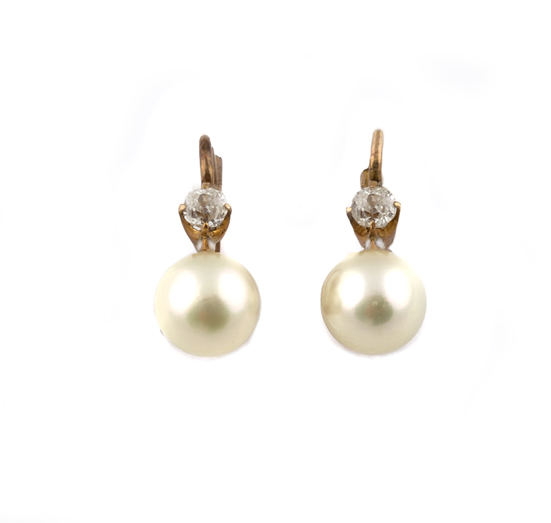 Lote de dos parejas de pendientes Unos con perla y brillante en oro amarillo de 18K. Diámetro perla: - Bild 3 aus 3