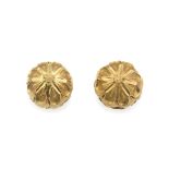 Pendientes de esferas grabadas con flores, en oro amarillo de 18K Diámetro:1,7 cm