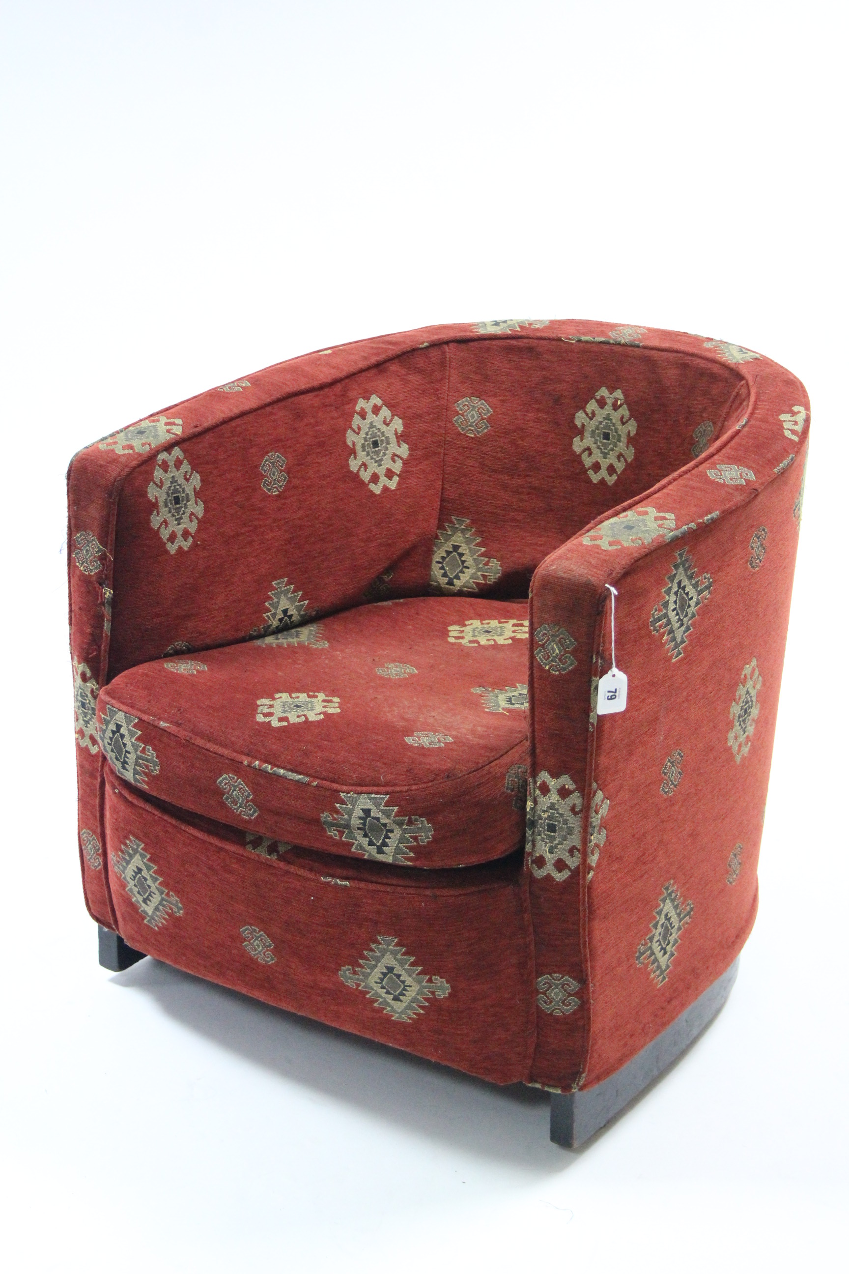 A tub-shaped chair upholstered crimson geometrical material. - Image 2 of 3