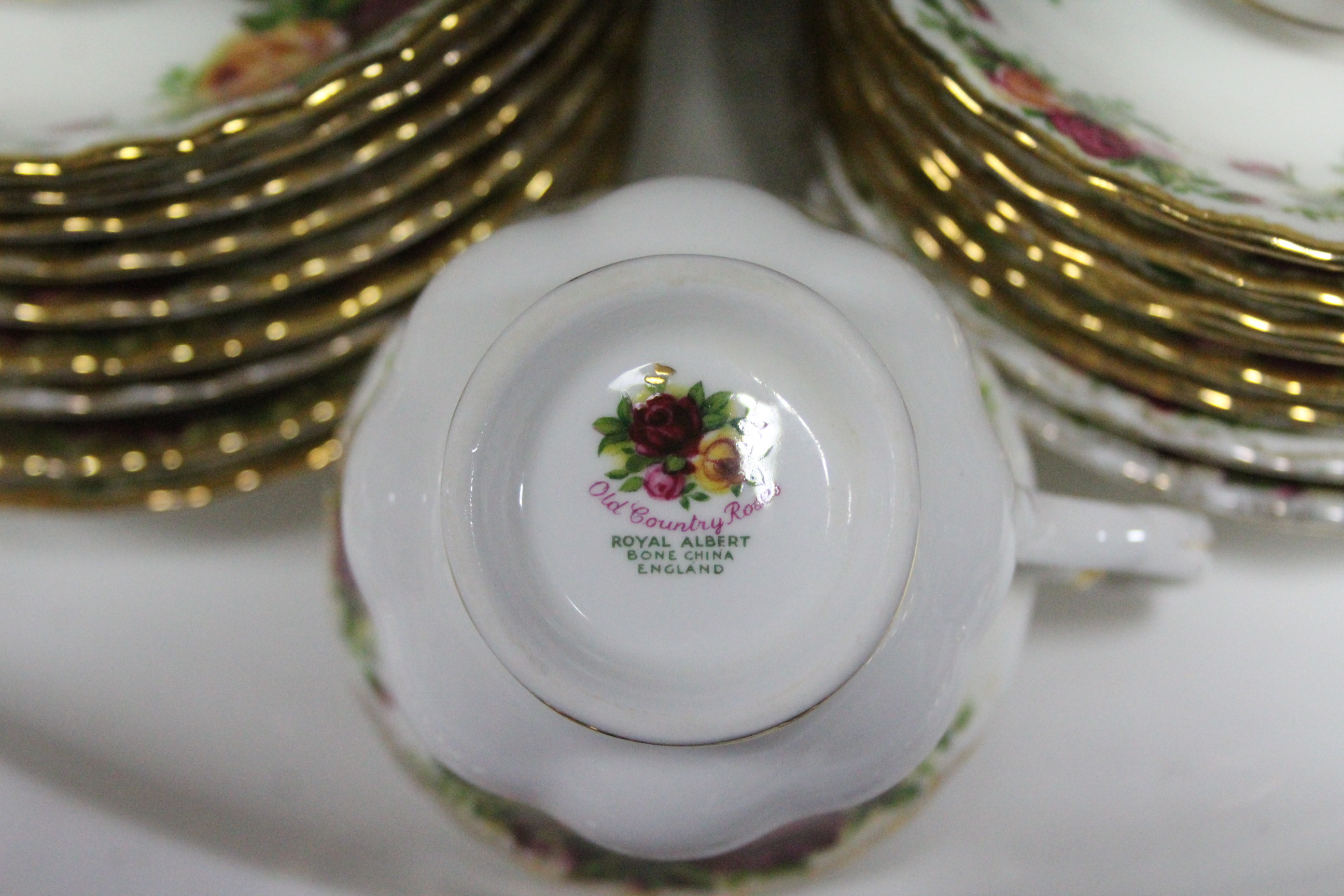 A Royal Albert “Old Country Roses” pattern sixty-three piece part dinner, tea & coffee service. - Image 7 of 7