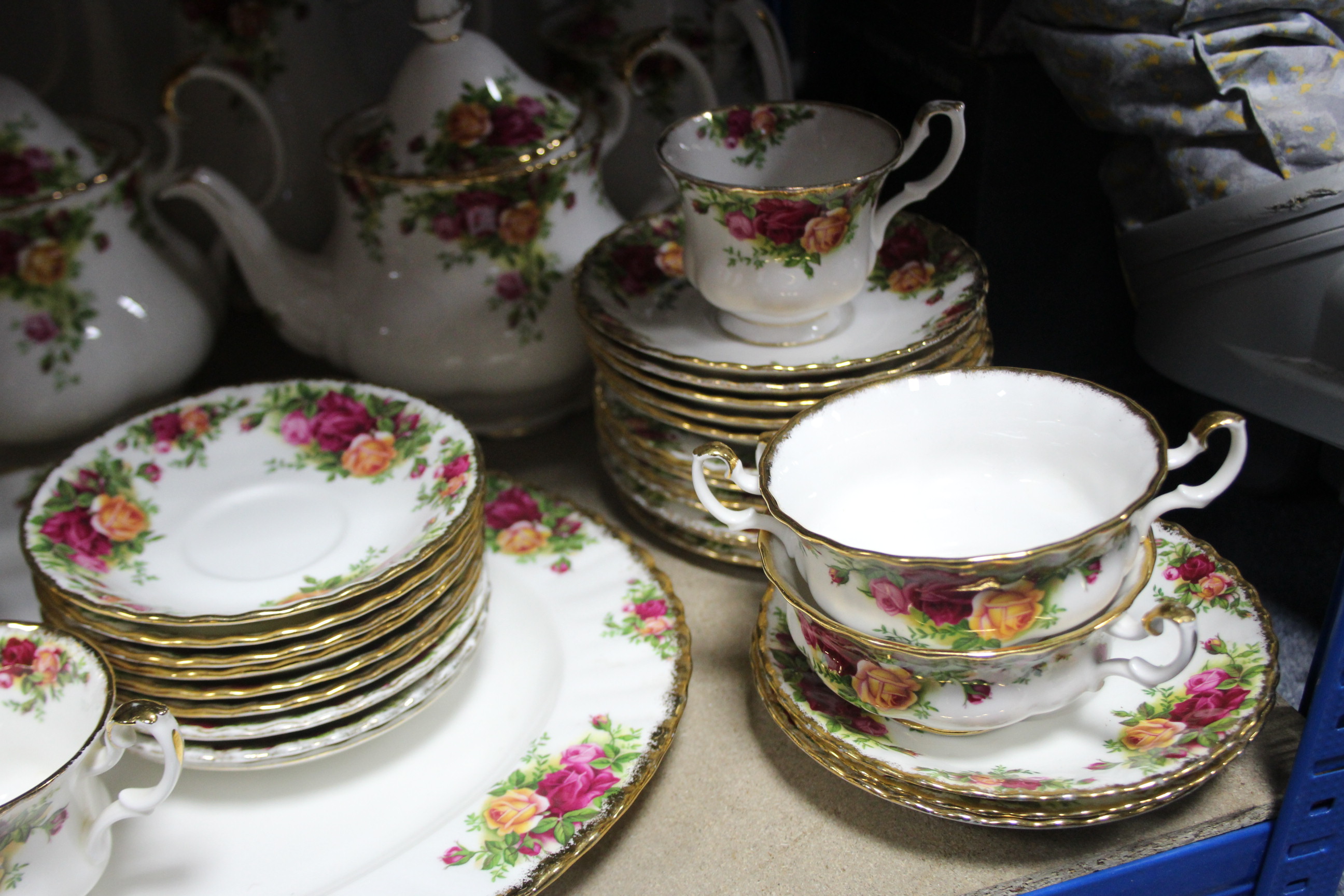 A Royal Albert “Old Country Roses” pattern sixty-three piece part dinner, tea & coffee service. - Image 6 of 7