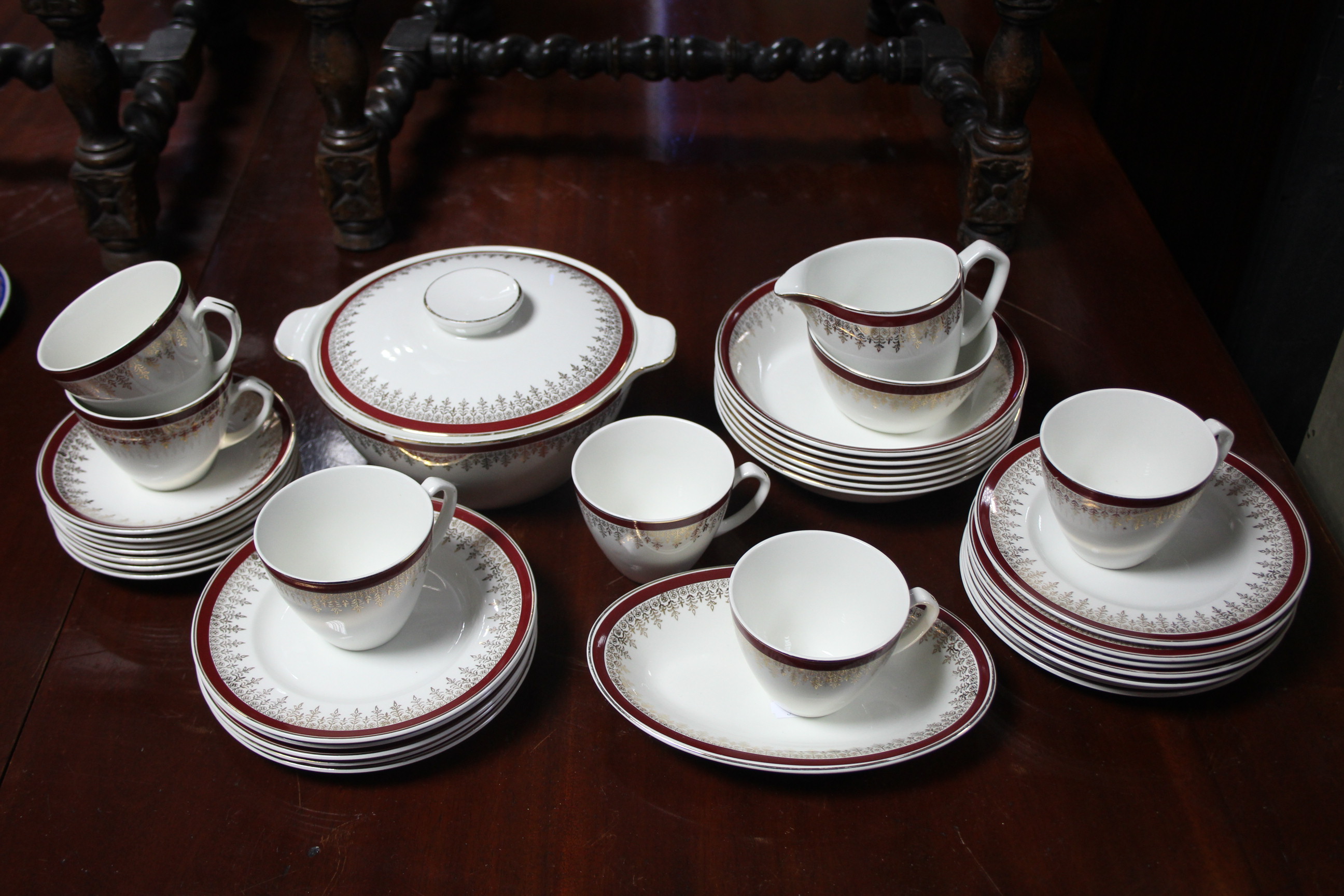 A Broadhurst ironstone china "Lemon Grove" pattern twenty-seven piece part dinner & coffee