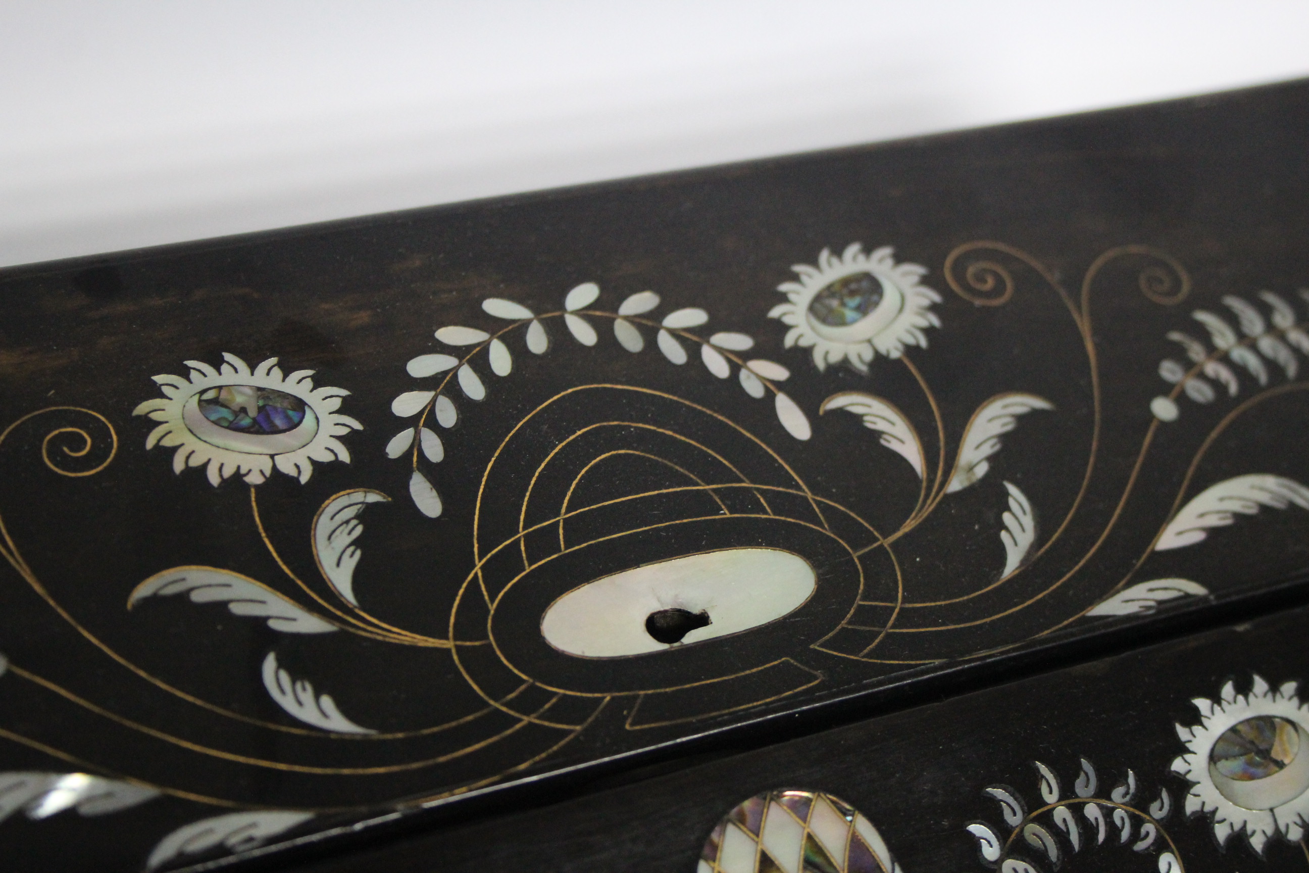A Victorian coromandel writing slope with inlaid mother-of-pearl & brass wire floral decoration, - Image 3 of 7