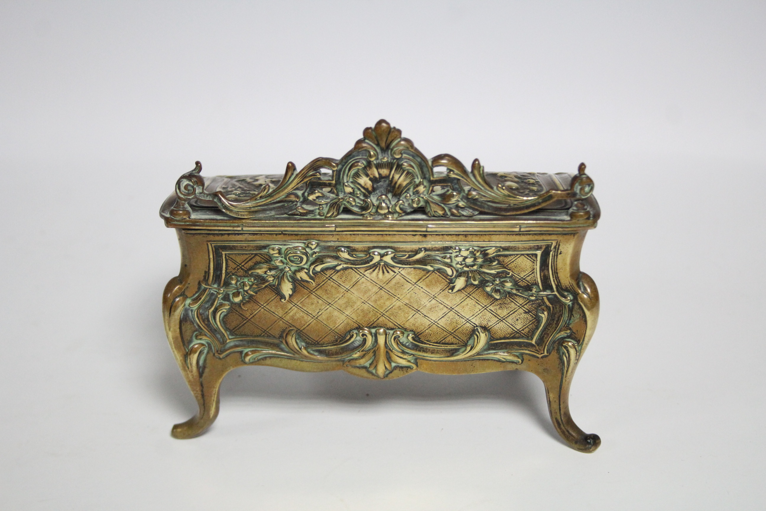 A late 19th century brass double inkwell in the form of Louis XV bureau with sloping hinged lid, - Image 6 of 6