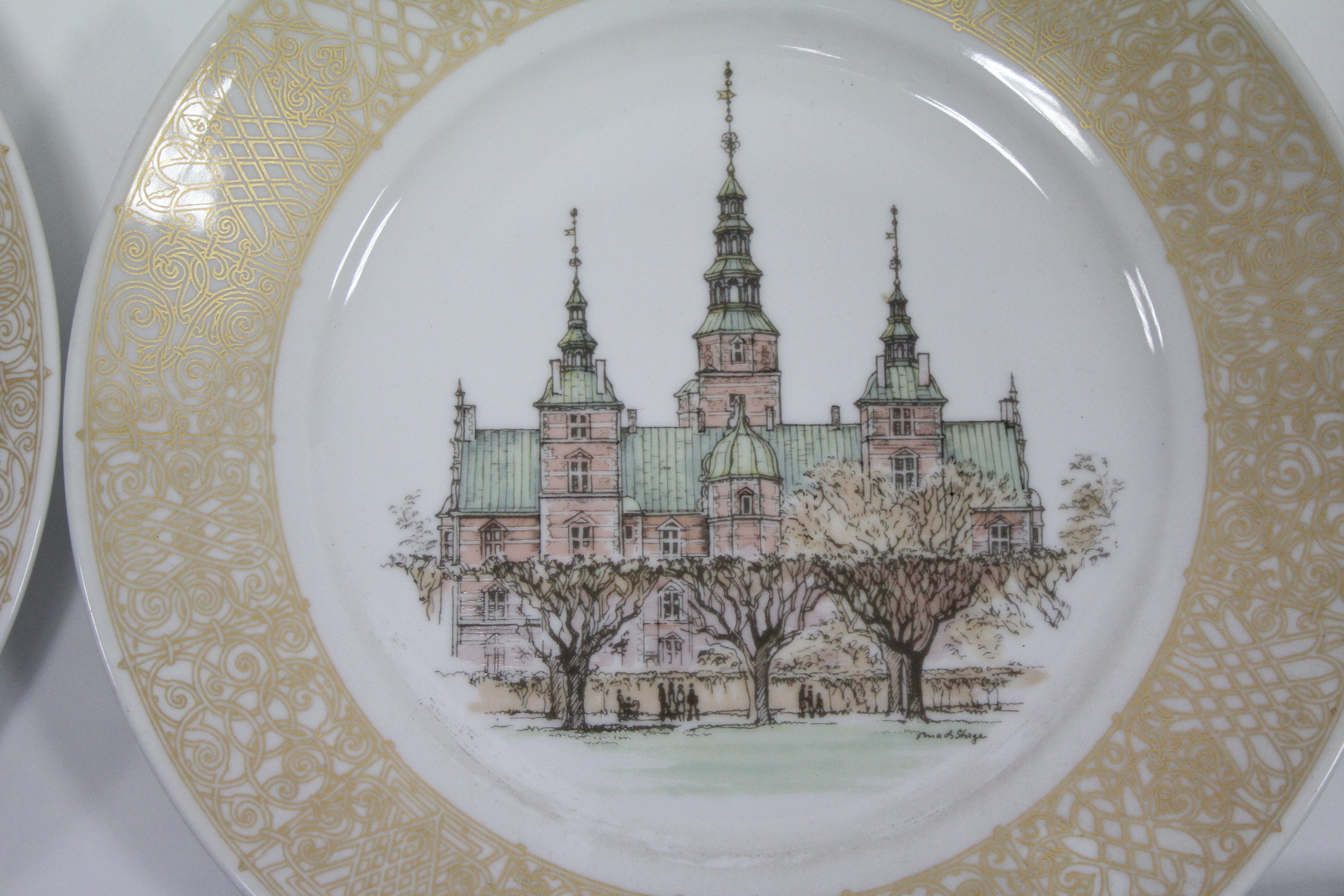 A set of twelve Royal Copenhagen porcelain “Portraits of Old Copenhagen” plates; 10½” diam. - Image 13 of 15