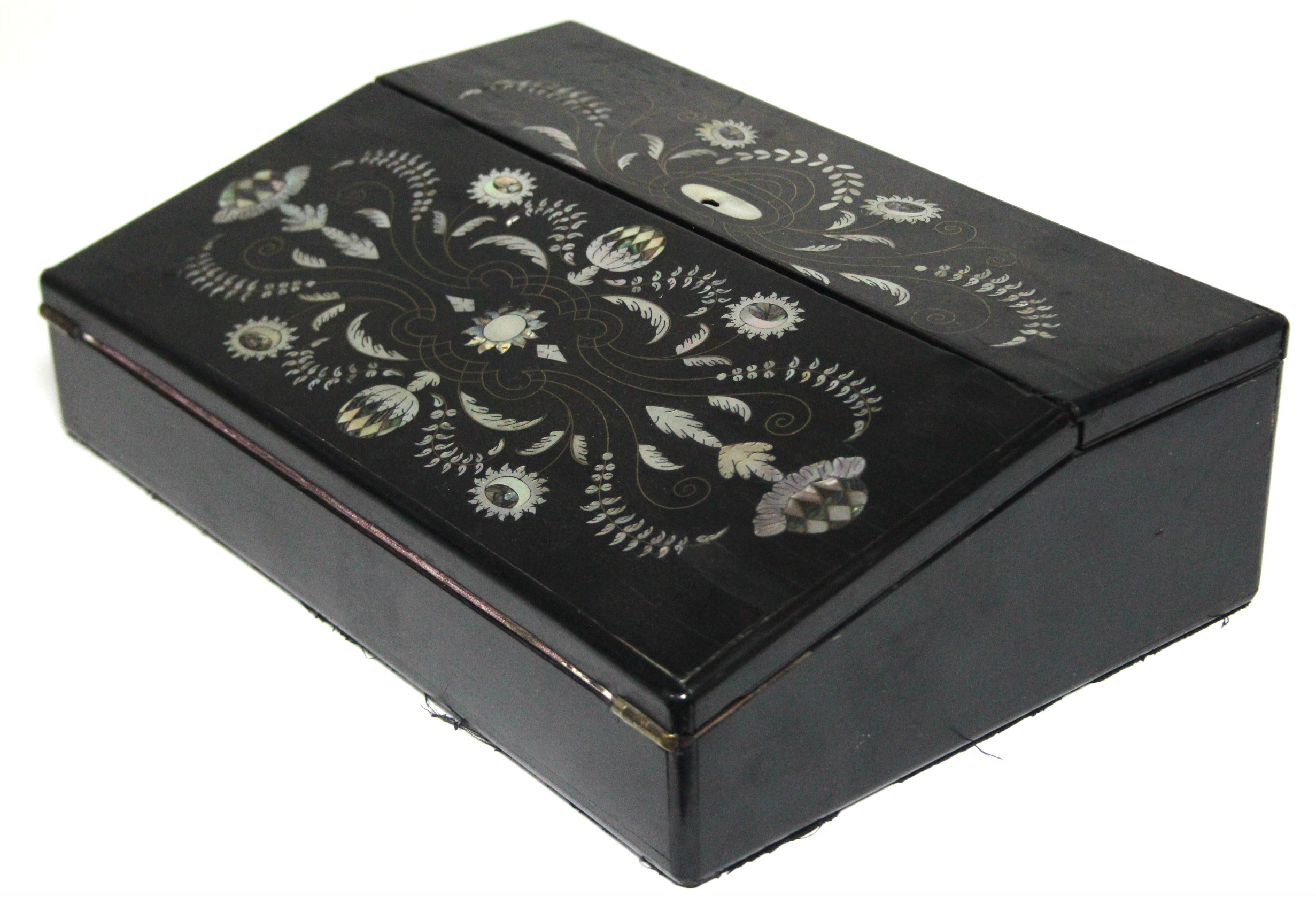 A Victorian coromandel writing slope with inlaid mother-of-pearl & brass wire floral decoration, - Image 4 of 7