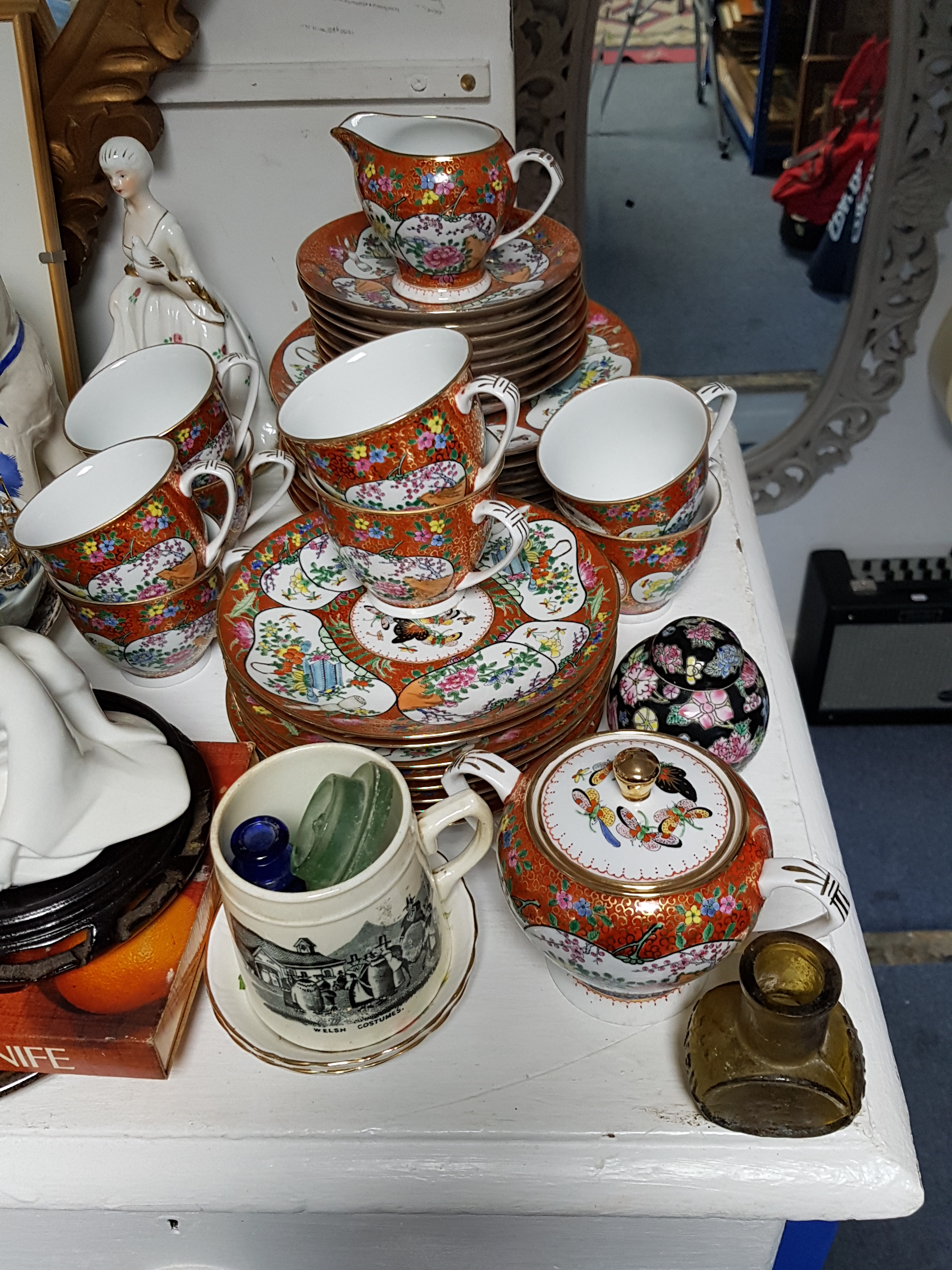 Various items of decorative china; pottery etc. (part w.a.f.). - Image 3 of 10