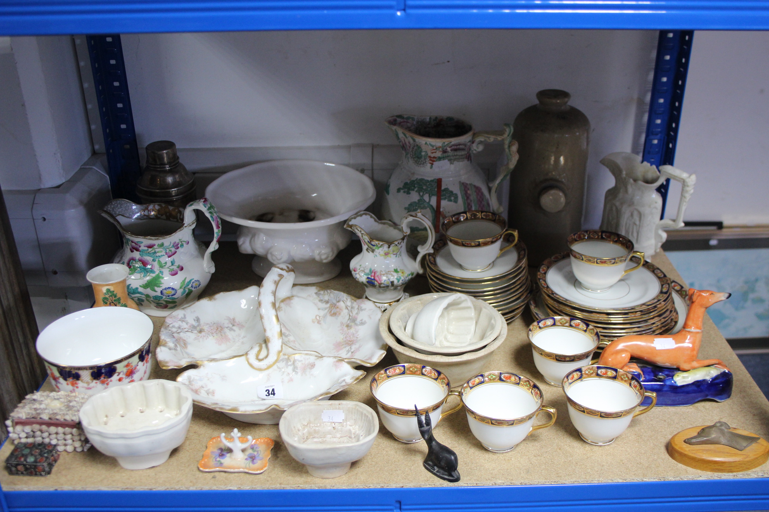 Various items of decorative china, pottery, platedware, etc. part w.a.f.