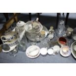 Various items of decorative china, pottery, & glassware, part w.a.f.