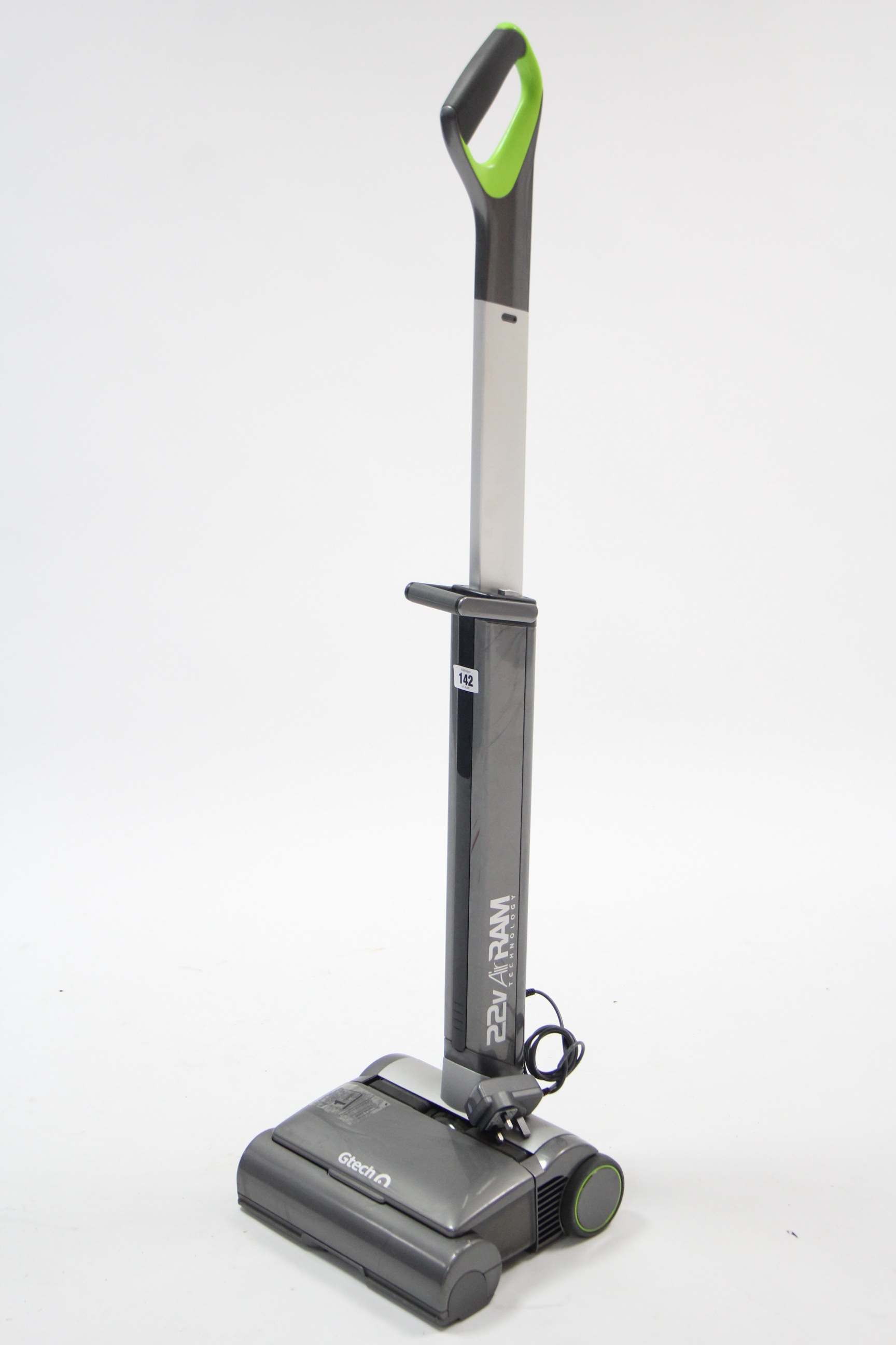 A G-tech 22V Air Ram technology light weight upright vacuum cleaner, w.o.