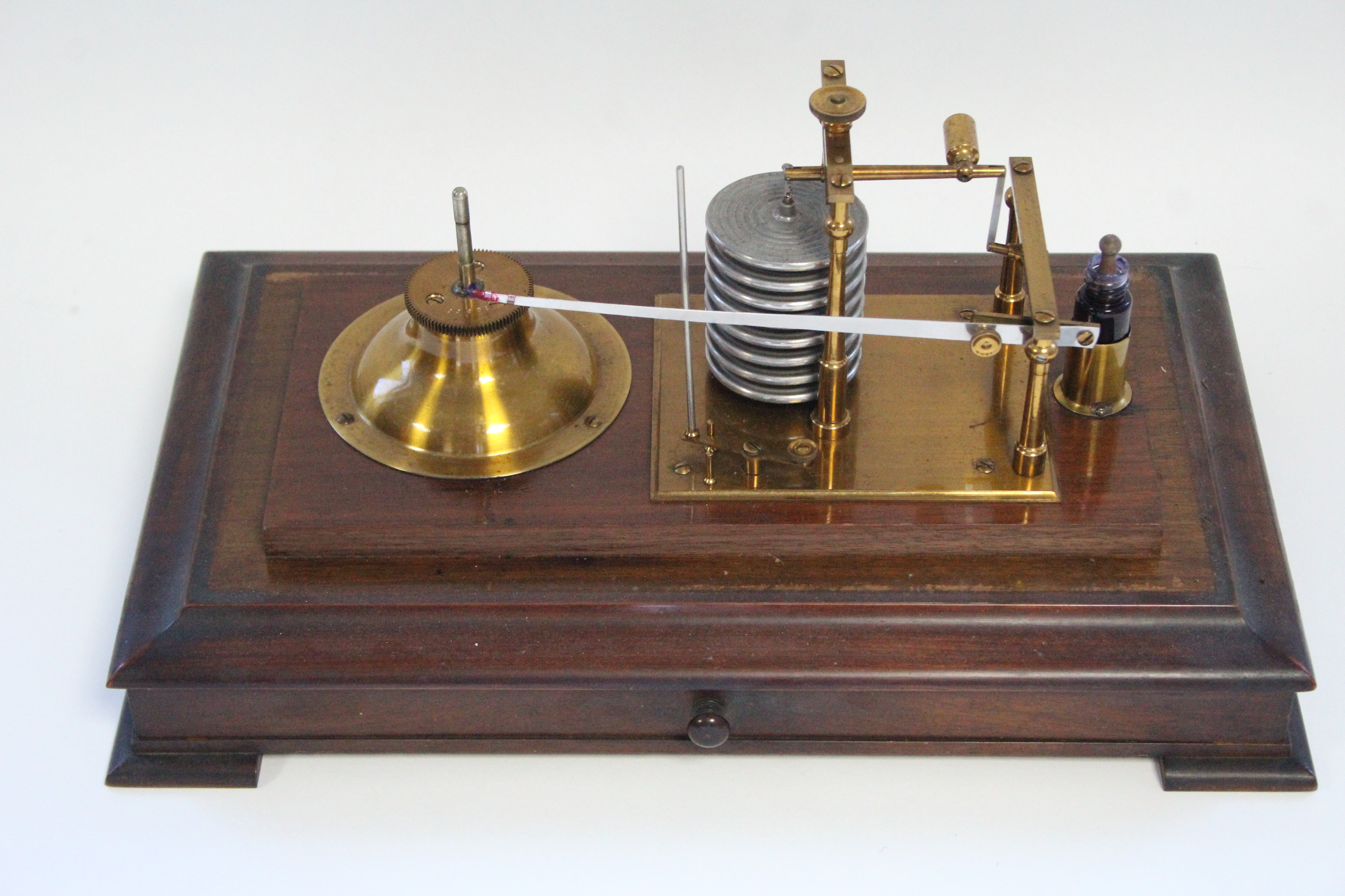 An early 20th century barograph in mahogany case with bevelled glass to the top & all sides, - Image 3 of 4