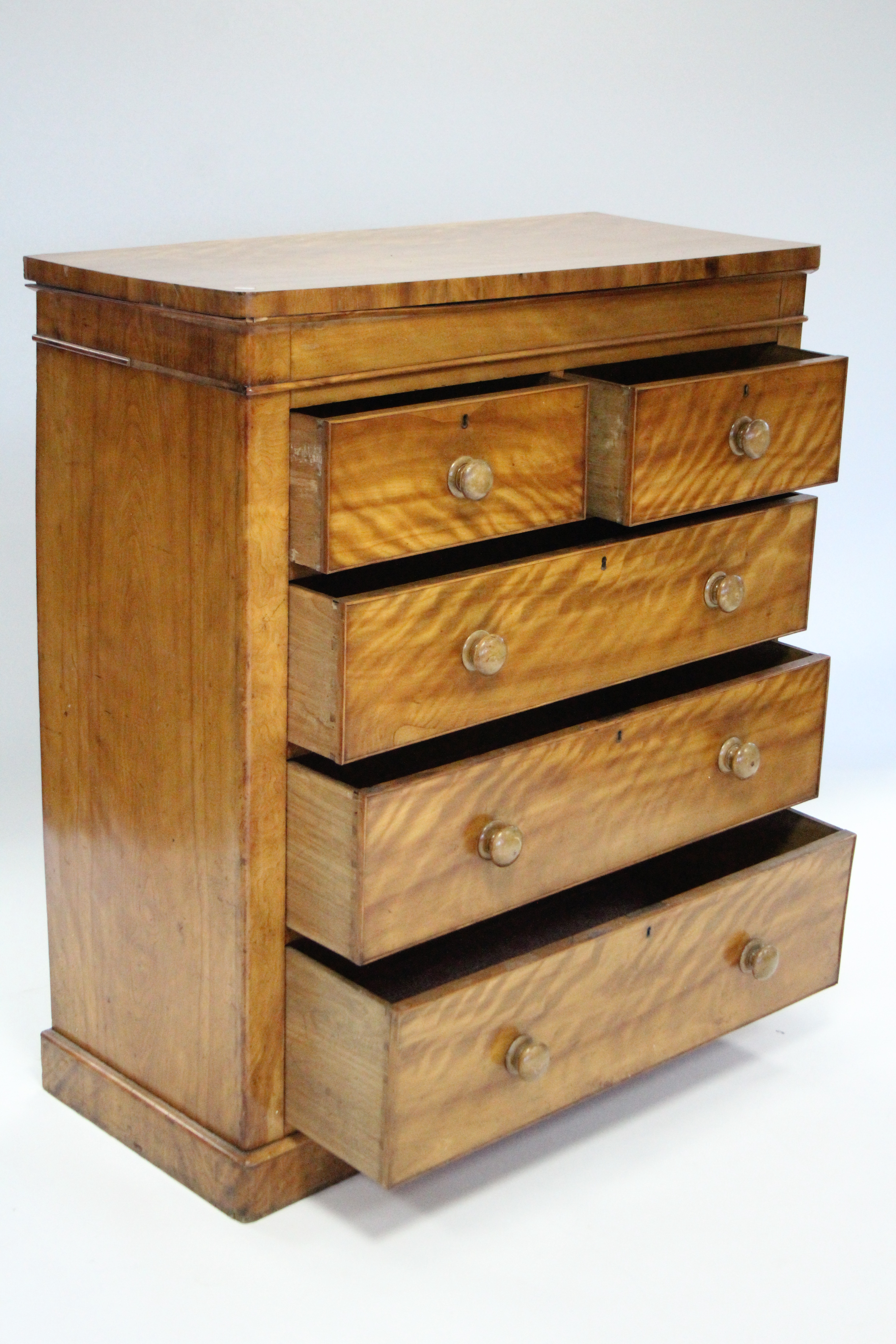 A Victorian satin birch chest fitted two short & three long graduated drawers with turned knob - Image 2 of 2