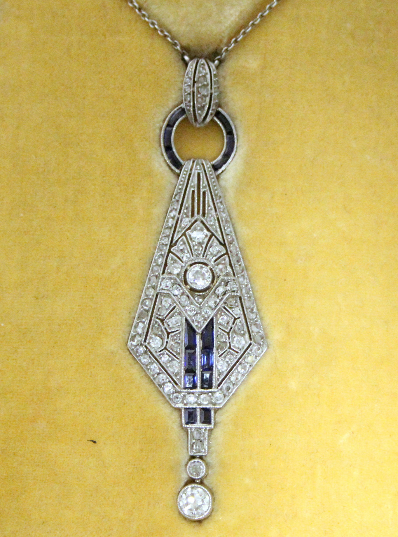 AN ART DECO DIAMOND & SAPPHIRE PENDANT of tapered angular form, set numerous graduated diamonds & - Image 6 of 6