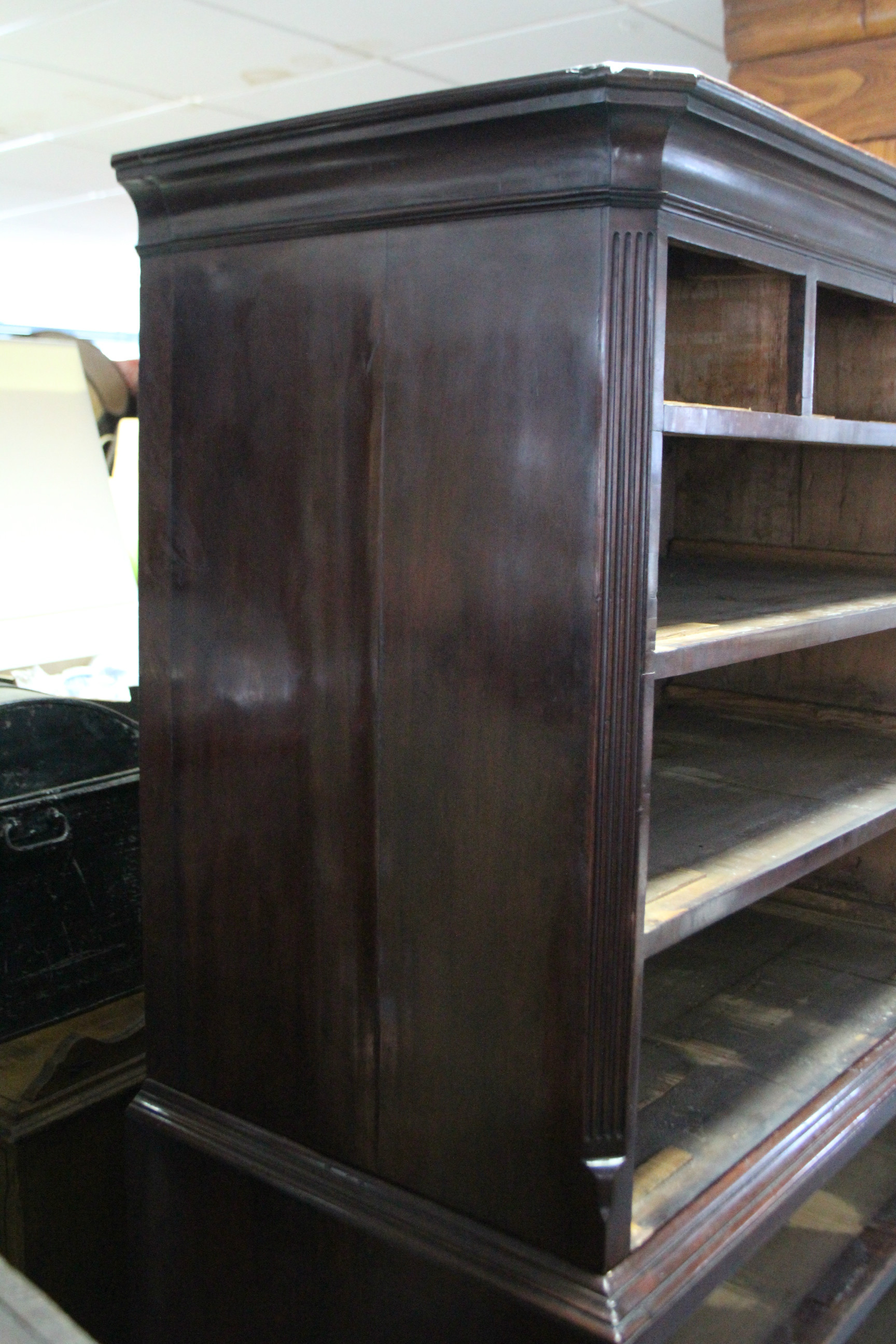 AN 18th century MAHOGANY CHEST-ON-CHEST, the upper part with cavetto cornice & fluted canted - Image 4 of 4