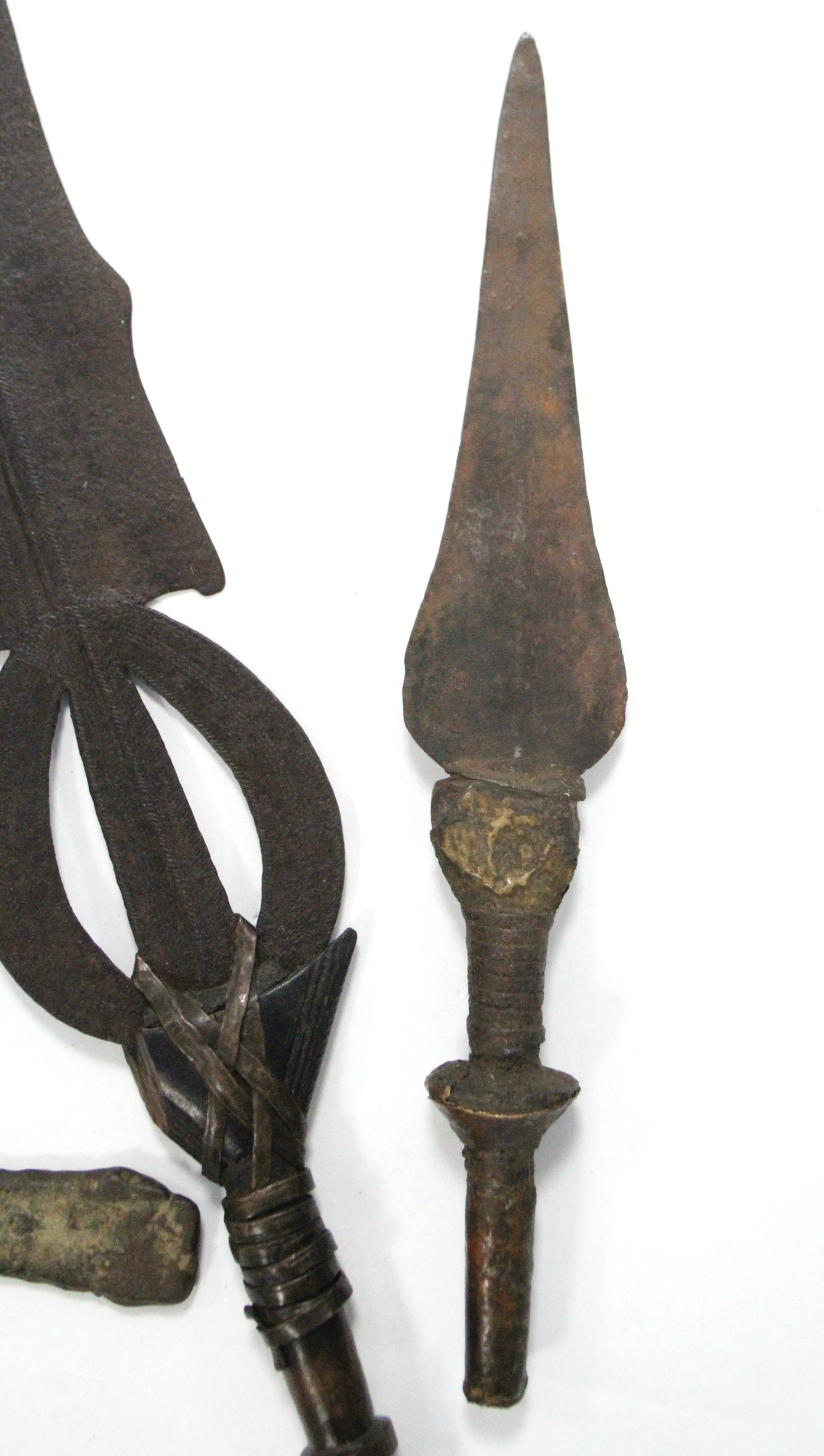 A Congolese ceremonial dagger, the pierced blade with tooled “herringbone” decoration, & with carved - Image 6 of 7