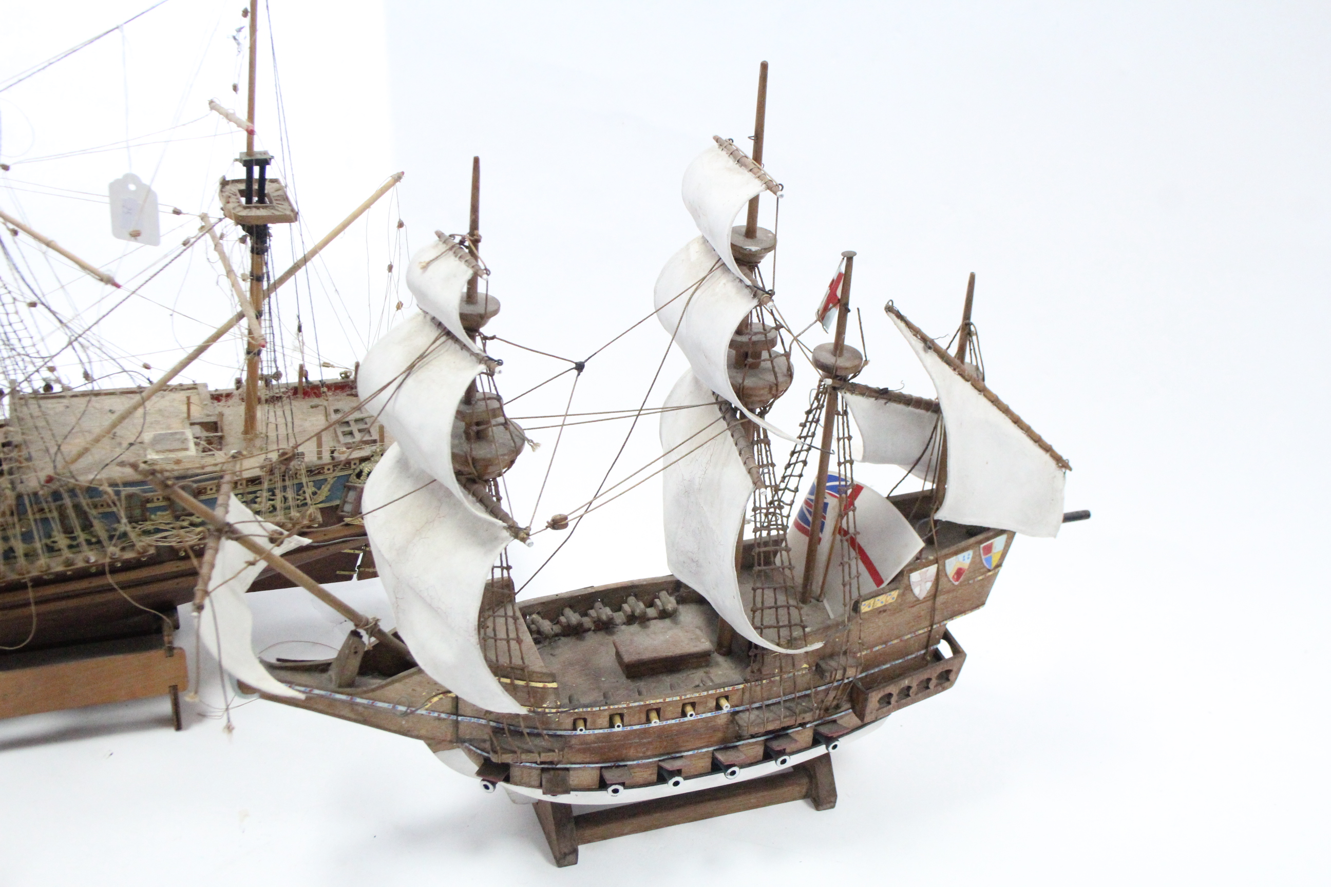 Five model galleons (various sizes). - Image 3 of 6