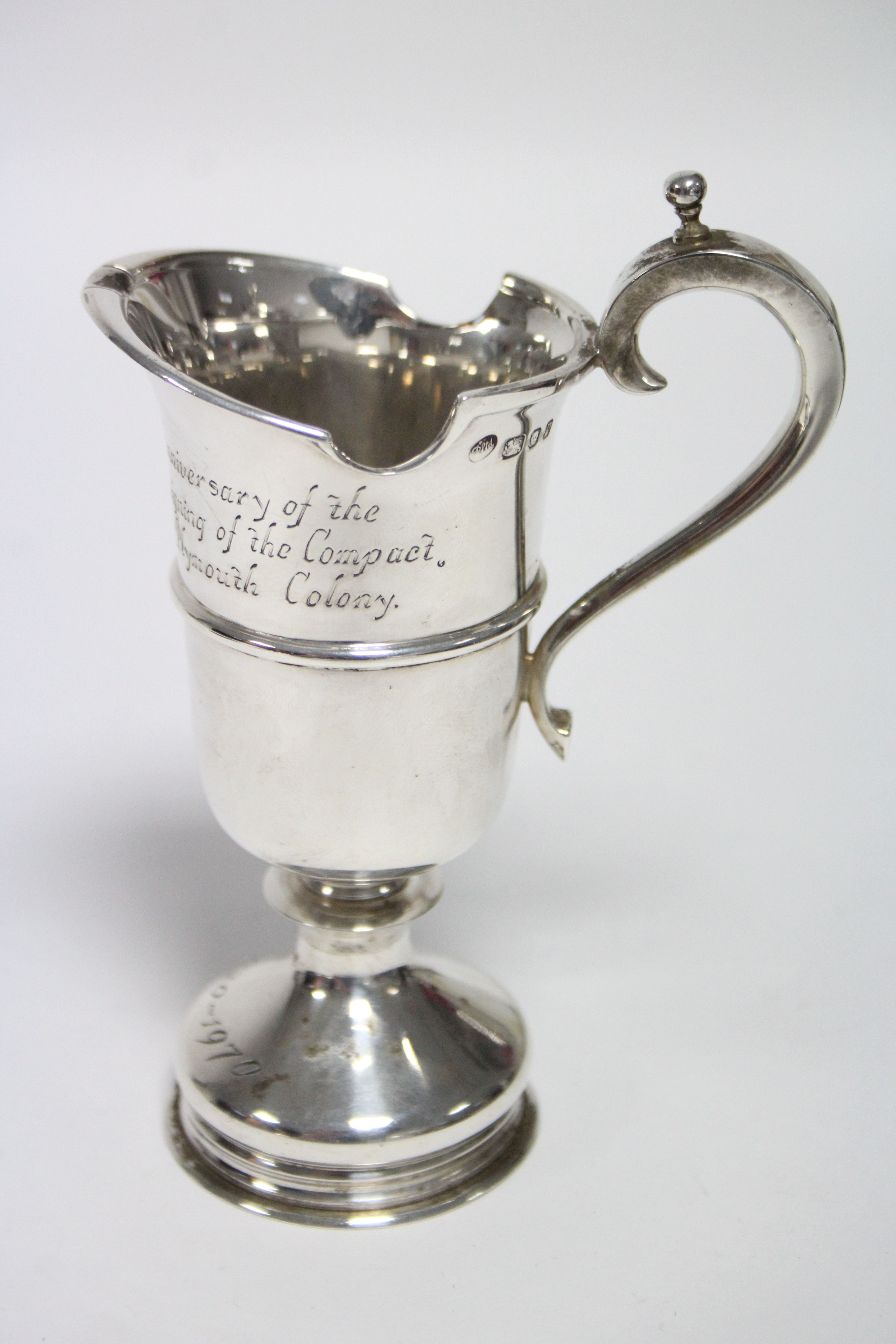 A silver helmet-shaped jug with engraved inscription commemorating the 350th anniversary of the - Image 4 of 5