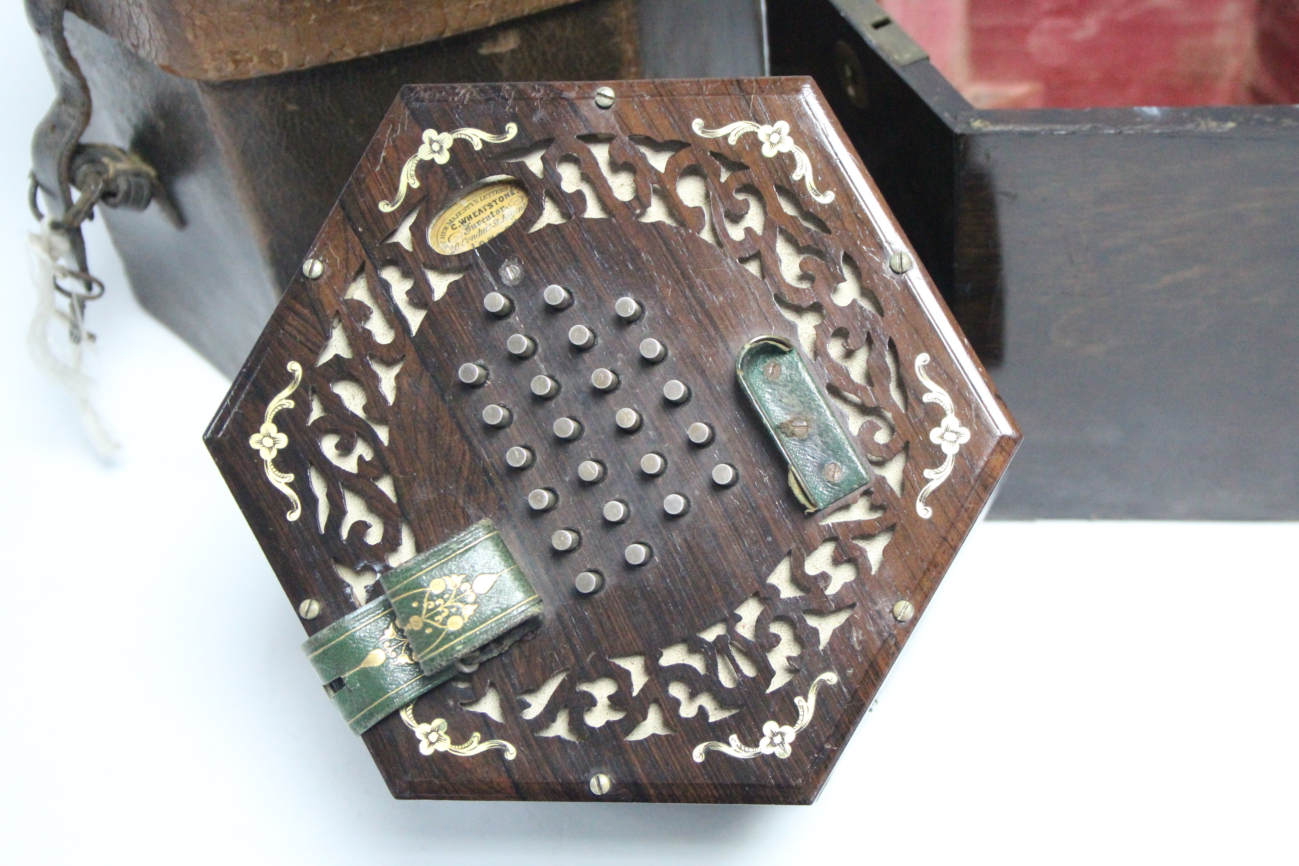 A MID-19th CENTURY ROSEWOOD CONCERTINA, BEARS LABEL: “C. WHEATSTONE 20 CONDUIT ST, LONDON” with - Image 4 of 8