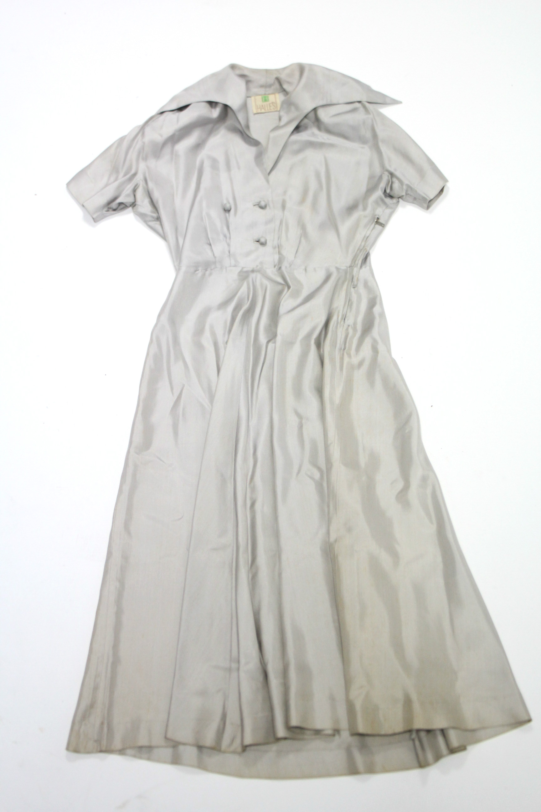 A Halles grey raw silk gown, circa mid-20th century.