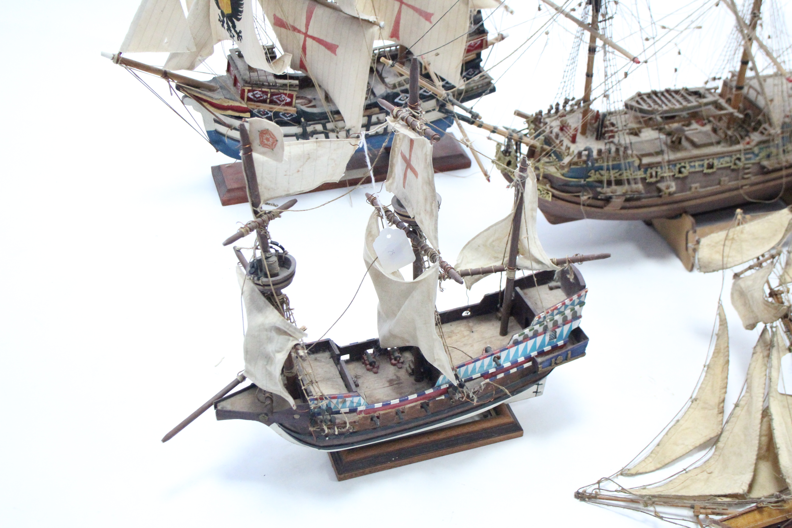 Five model galleons (various sizes). - Image 6 of 6