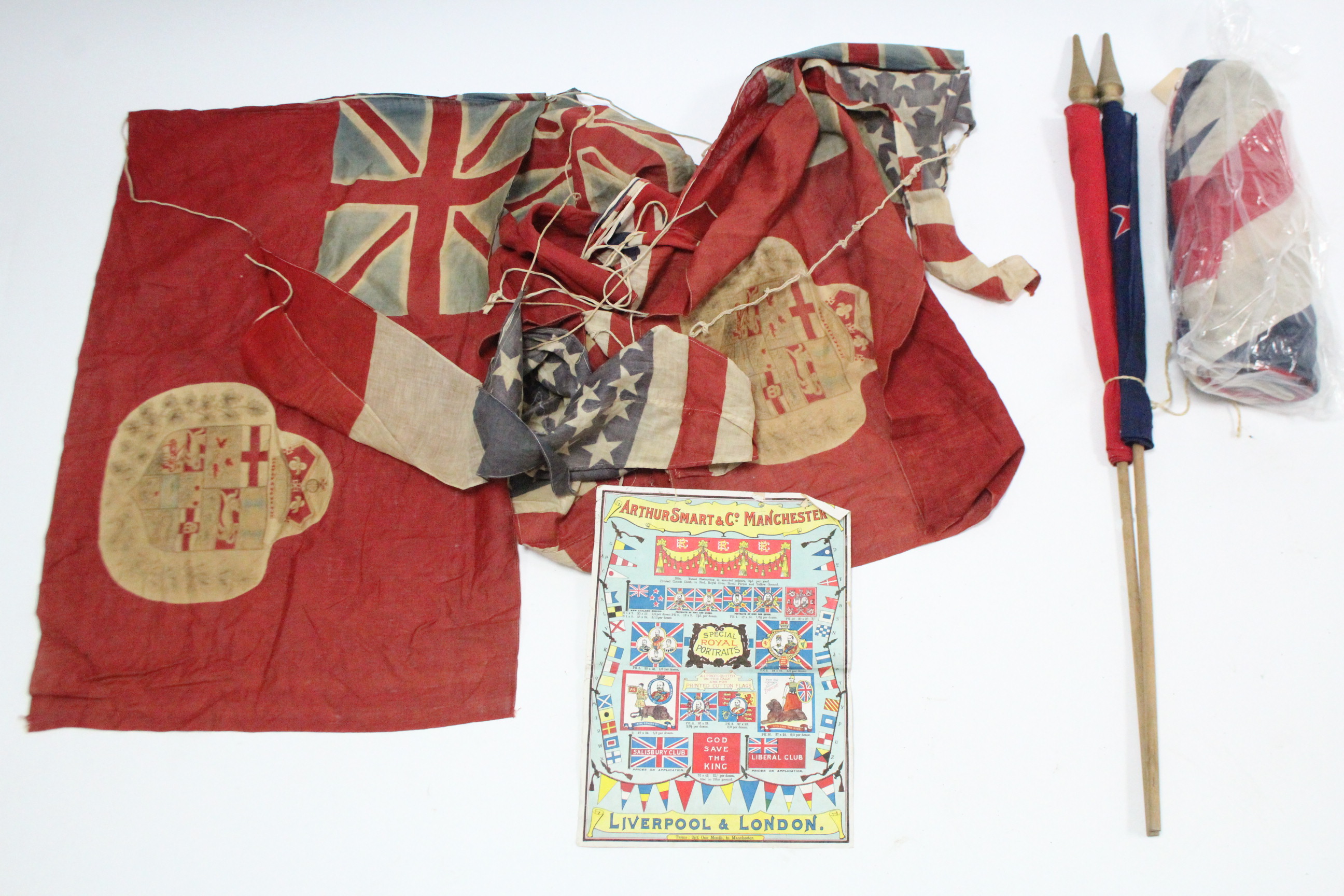 Various flags & lengths of bunting. - Image 2 of 6