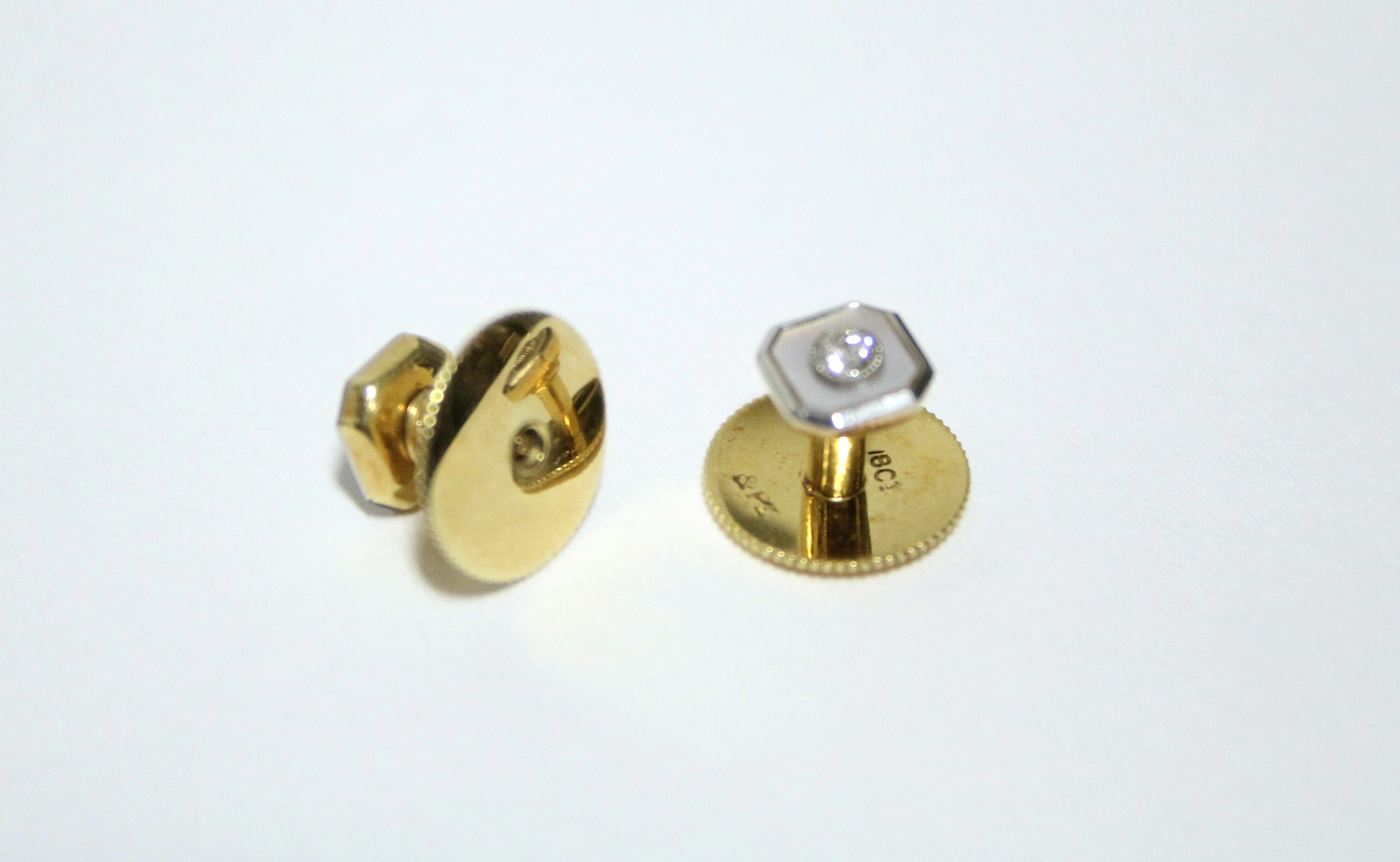 A pair of 18ct. gold dress studs, each with diamond-set mother-of-pearl square panel. - Image 2 of 3