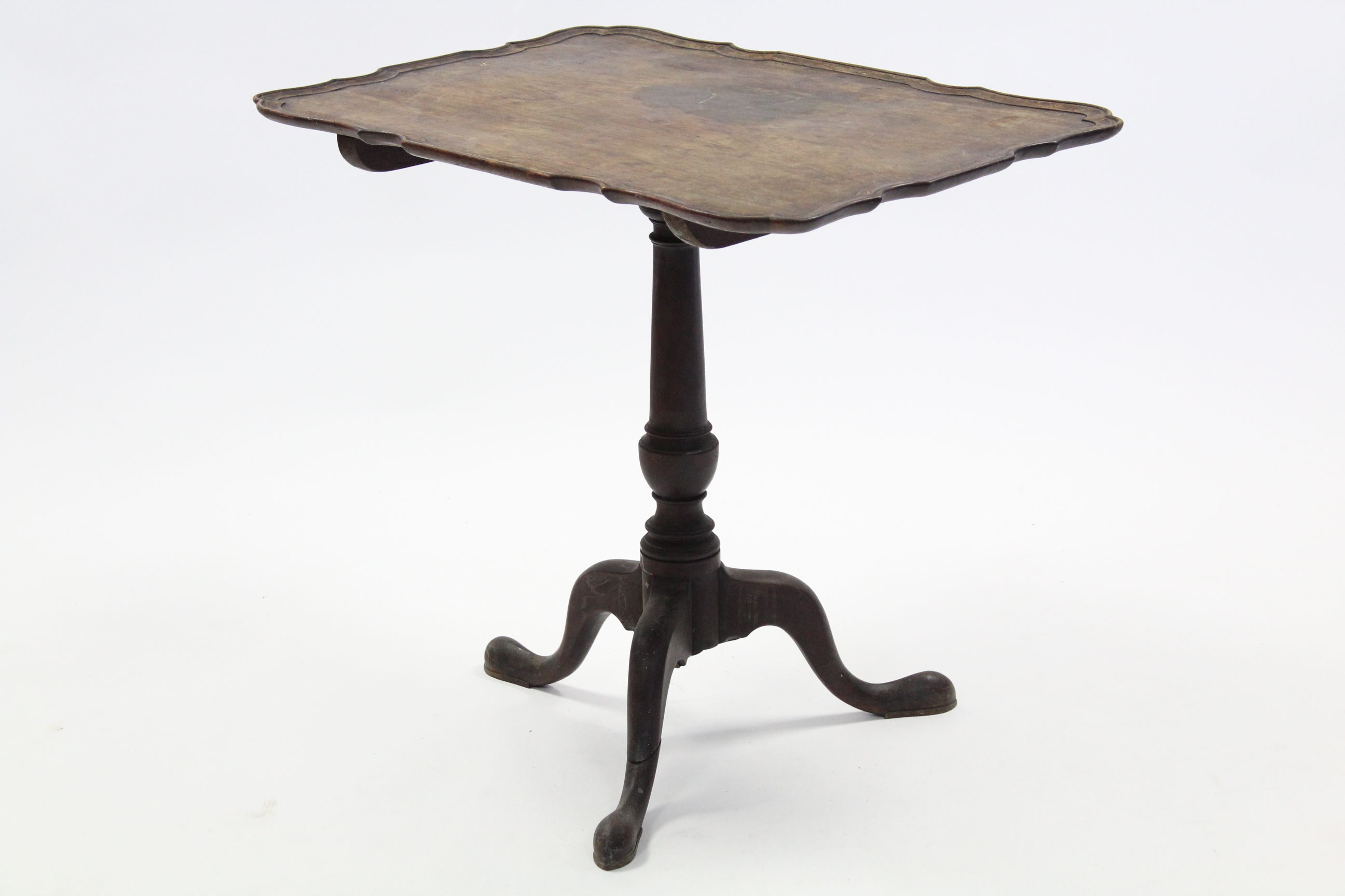 A George III-style mahogany tripod table, the rectangular top with pie-crust edge, on turned & - Image 2 of 2