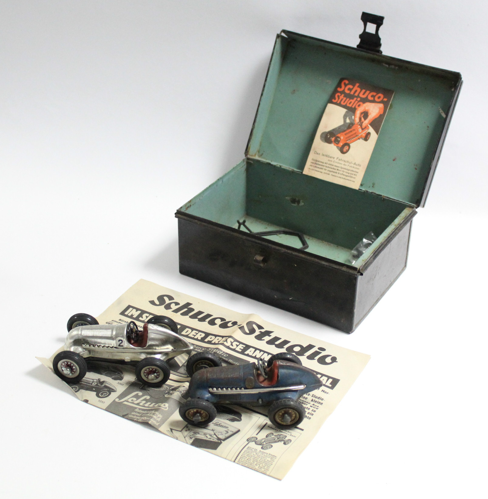 Two Schuco Studio clockwork operated tinplate racing cars, un-boxed. - Image 3 of 4