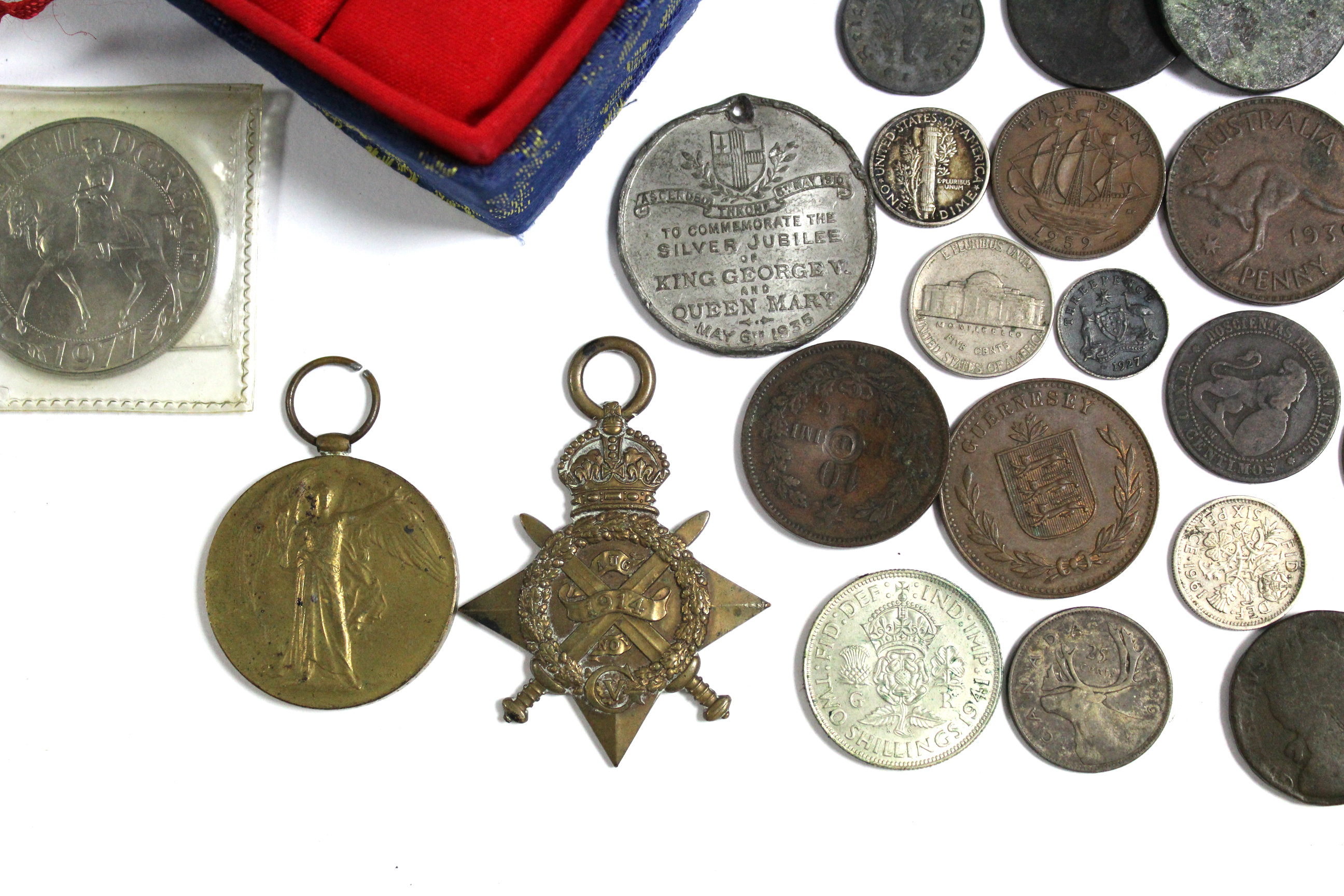 A World War One pair; 1914 Star & Victory Medal, awarded to Private W. Hughes, 1st Liverpool - Image 2 of 5