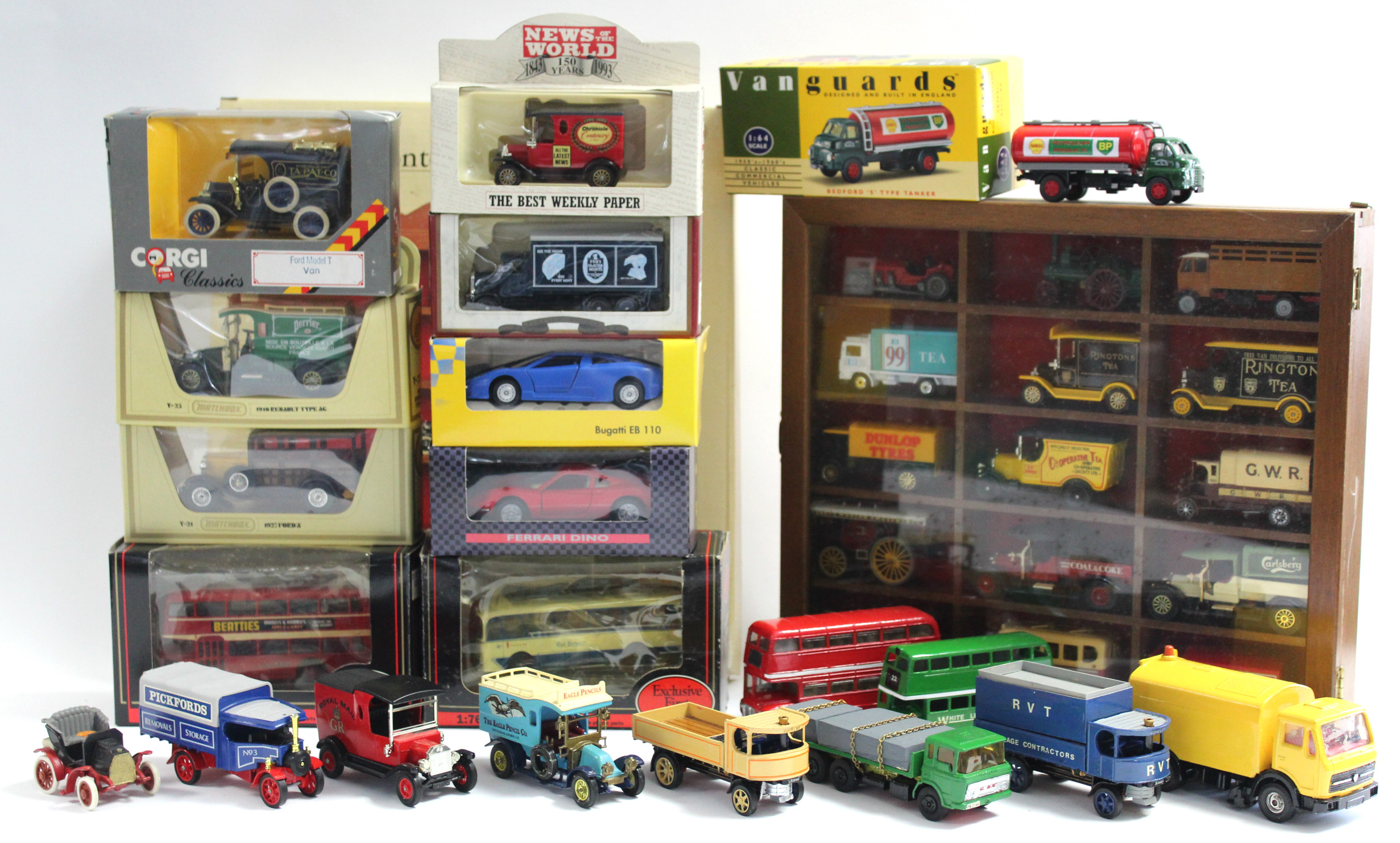 Approximately twenty various scale models, boxed & un-boxed; & a glass-fronted scale model display