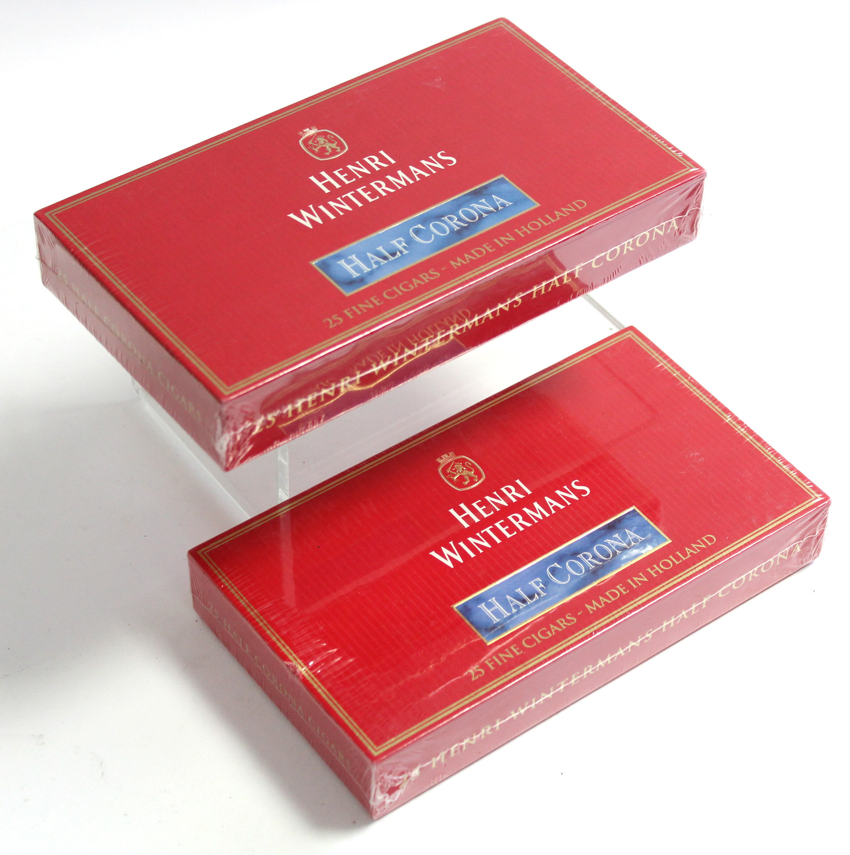 Two boxes of twenty-five Henri Wintermans half corona cigars.