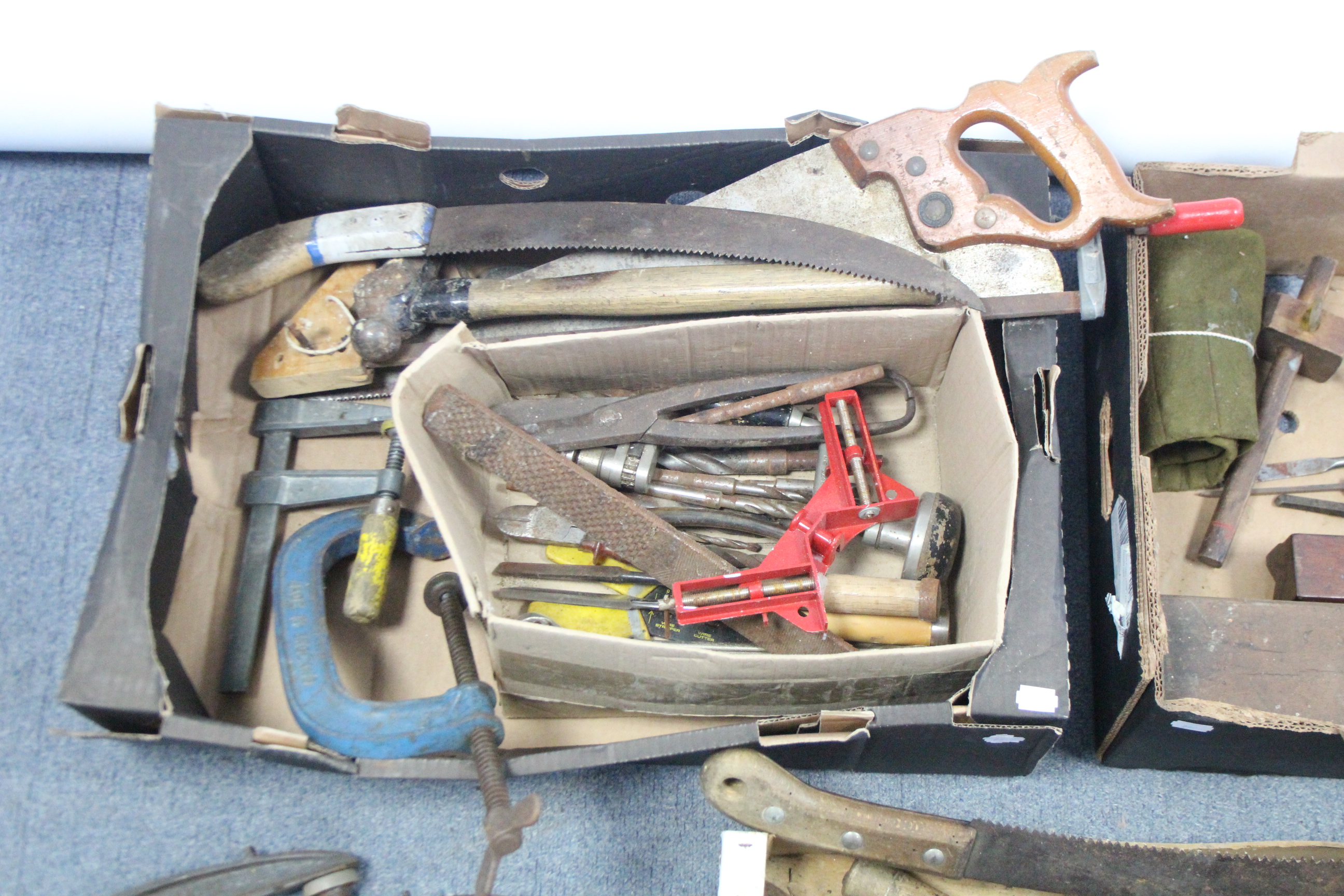 Seven various carpenter’s planes; together with various other carpenter’s tools & gardening tools. - Image 2 of 3