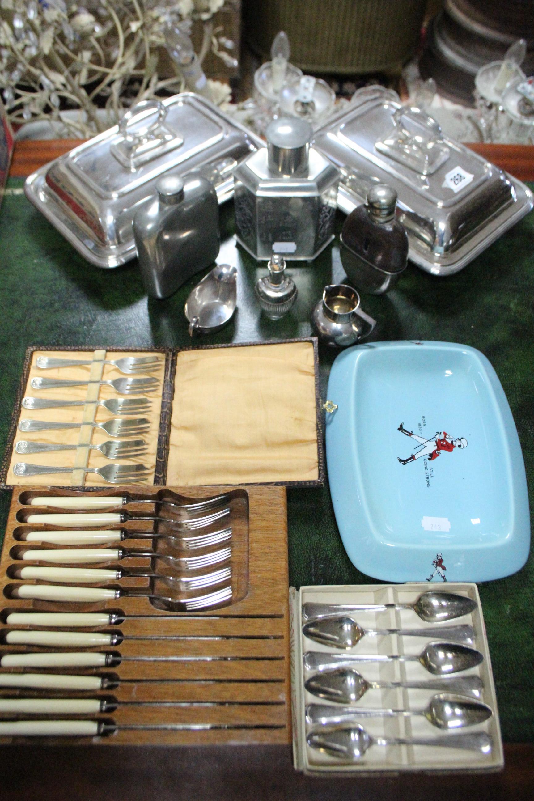 A pair of silver plated rectangular entrée dishes; two hipflasks; various items of cutlery, etc. - Image 2 of 3