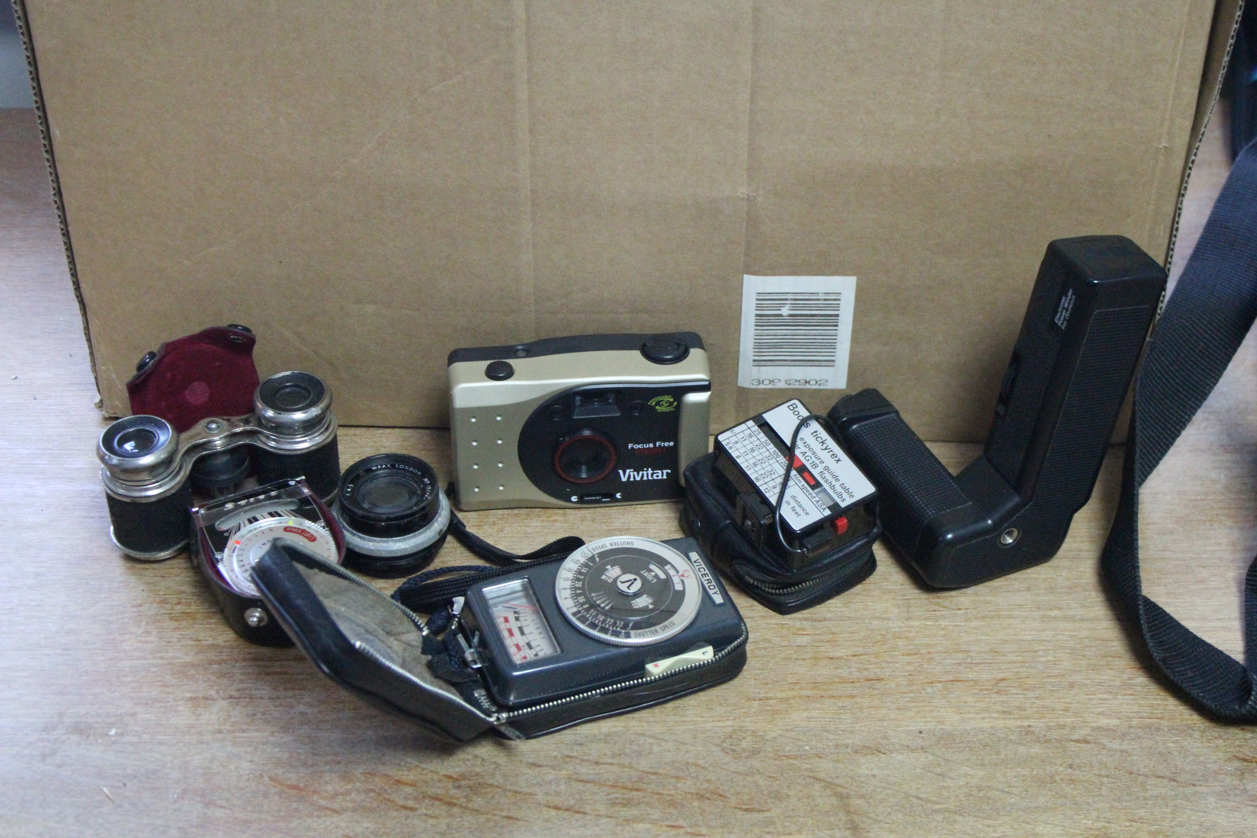 Various cameras & camera accessories. - Image 4 of 5