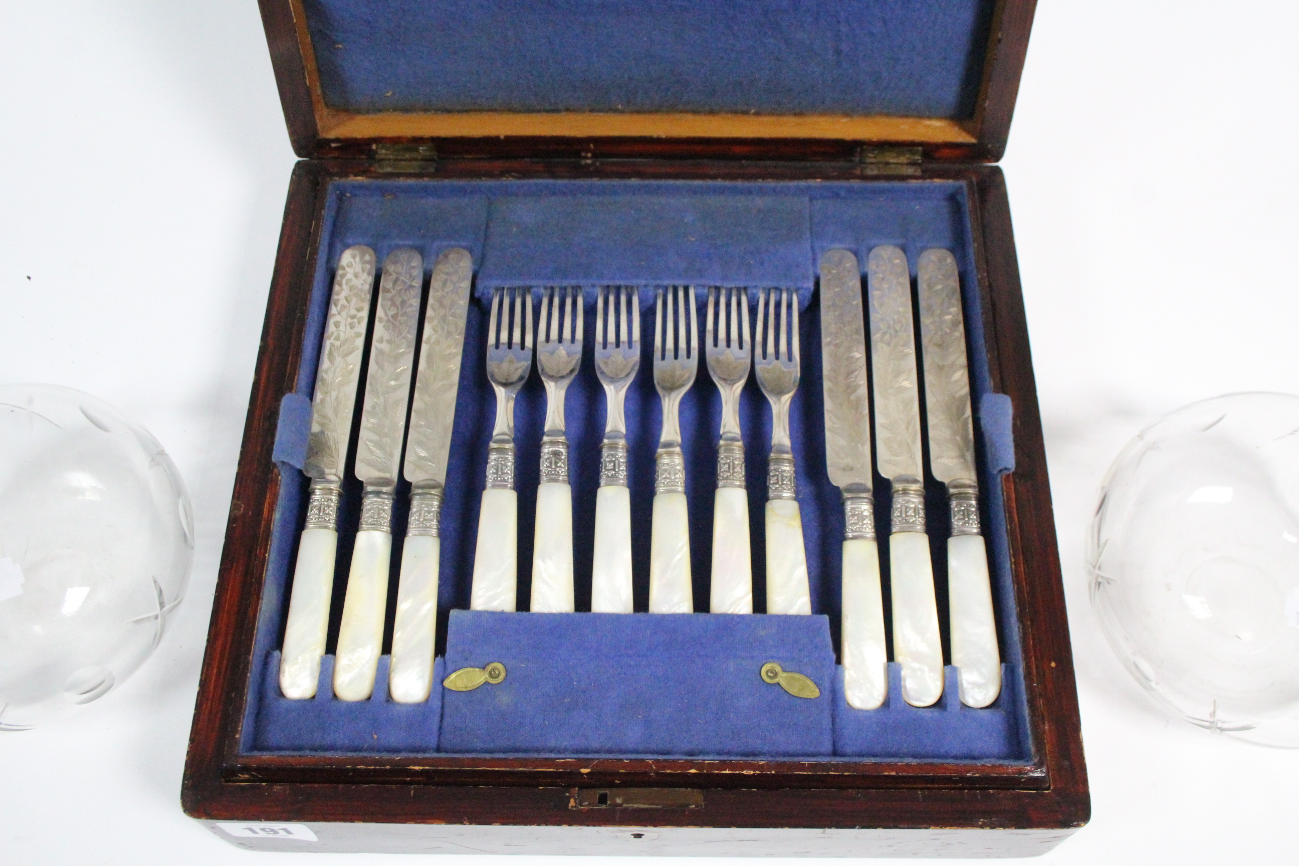 A set of twelve Victorian engraved plated dinner knives & forks with mother-of-pearl handles, & in - Image 2 of 5