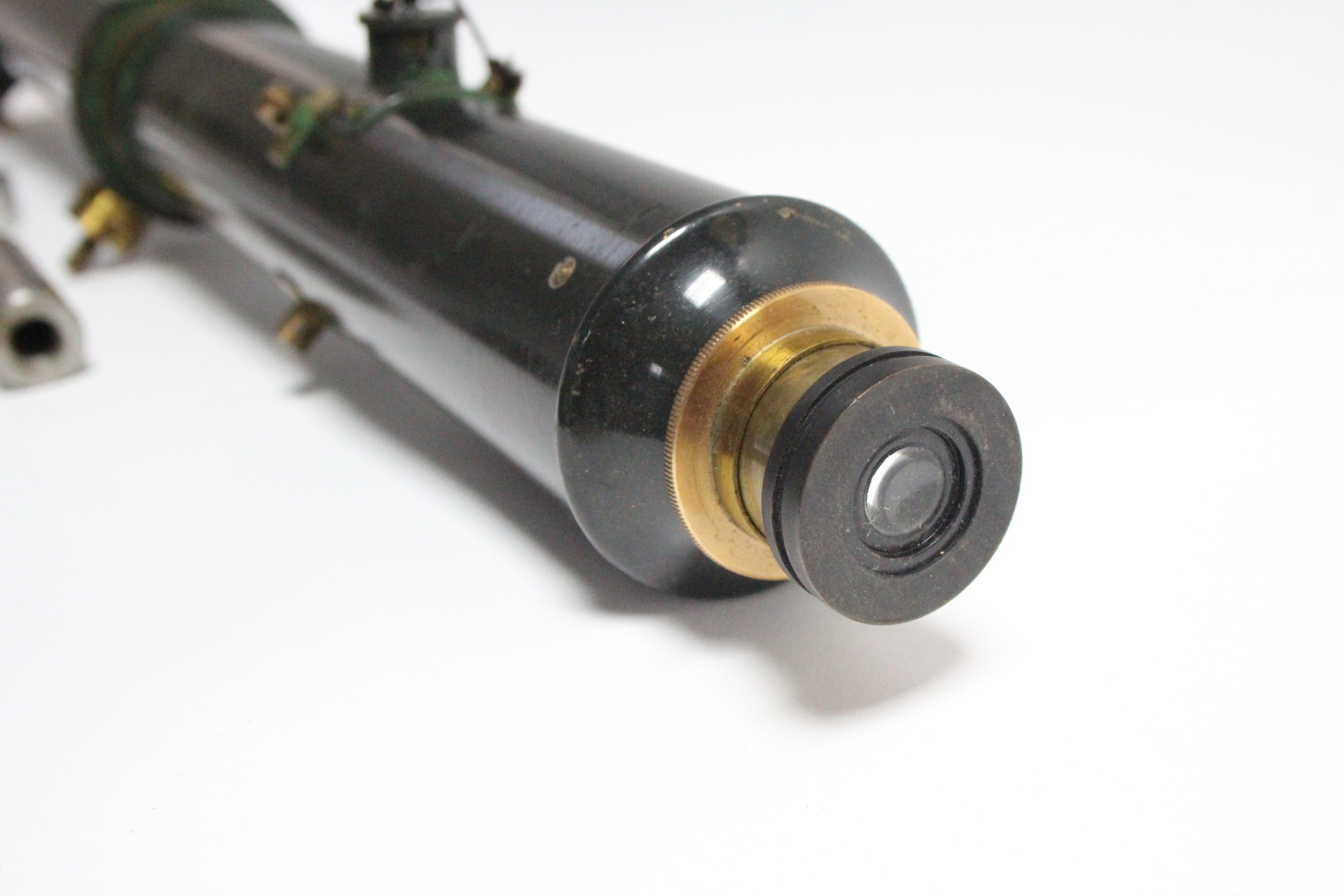 A WWII black lacquered sighting telescoping with brass fittings, 29½” long, in fitted case. - Image 6 of 8