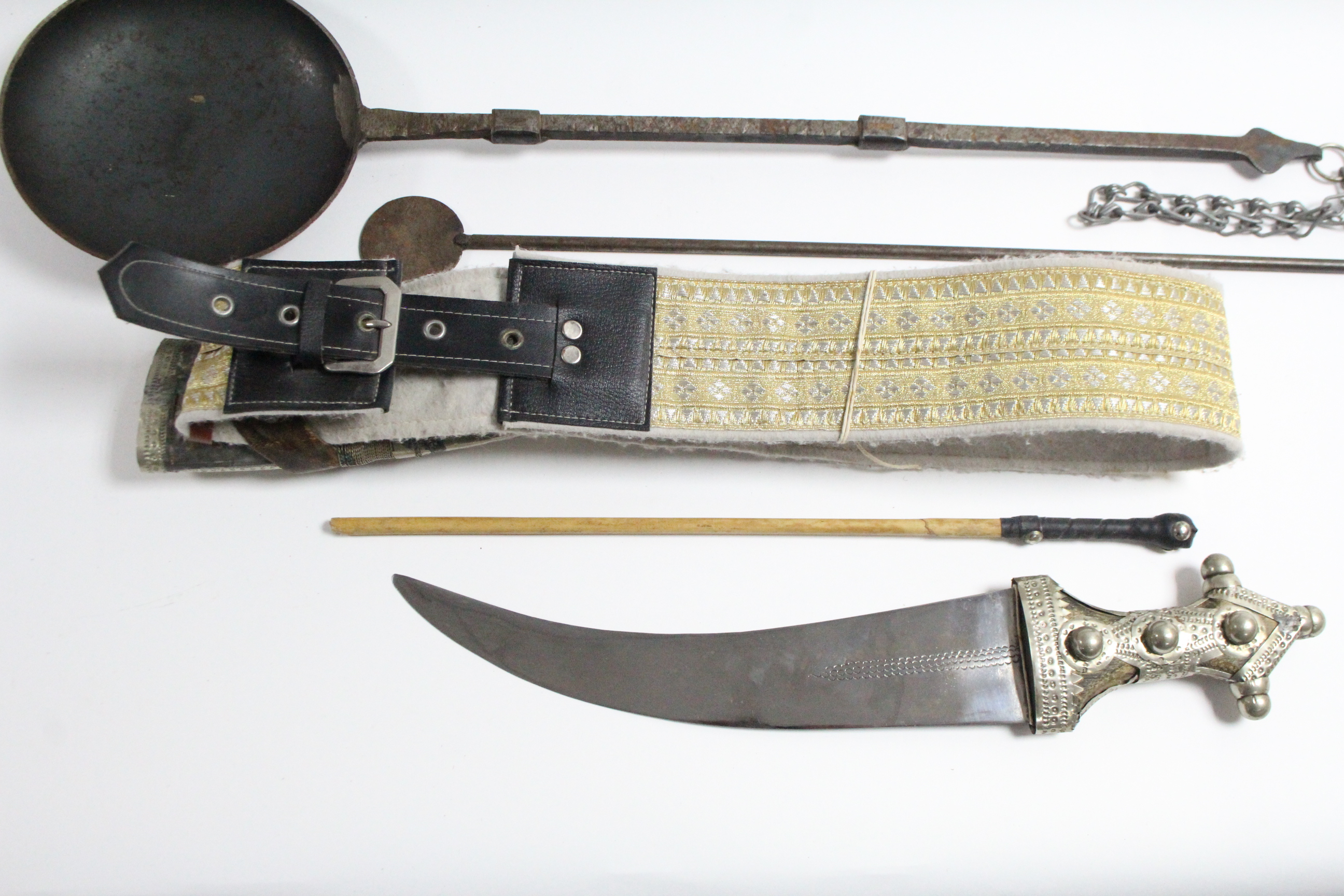 A Saudi Arabian dress dagger with sheath & belt; & a Bedouin iron coffee roaster. - Image 3 of 3