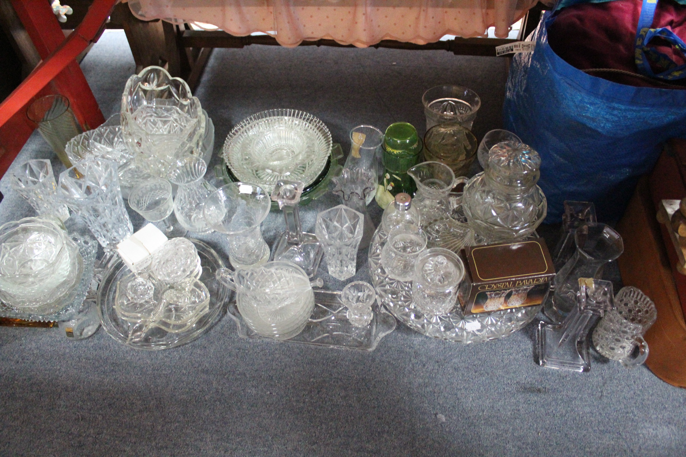 Various items of decorative glassware & china. - Image 4 of 4