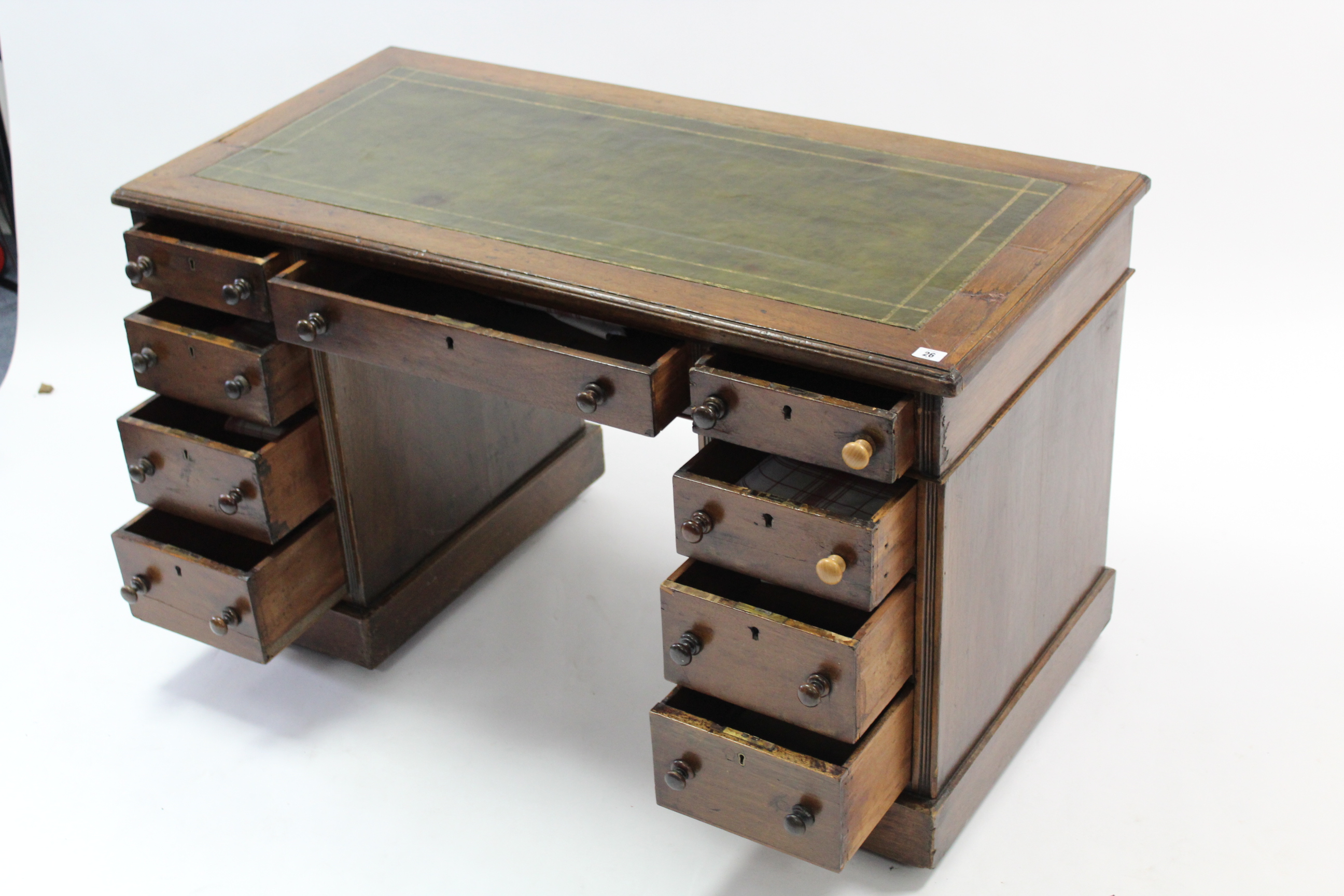 A Victorian mahogany pedestal desk inset gilt-tooled green leather cloth, fitted with an arrangement - Bild 2 aus 3